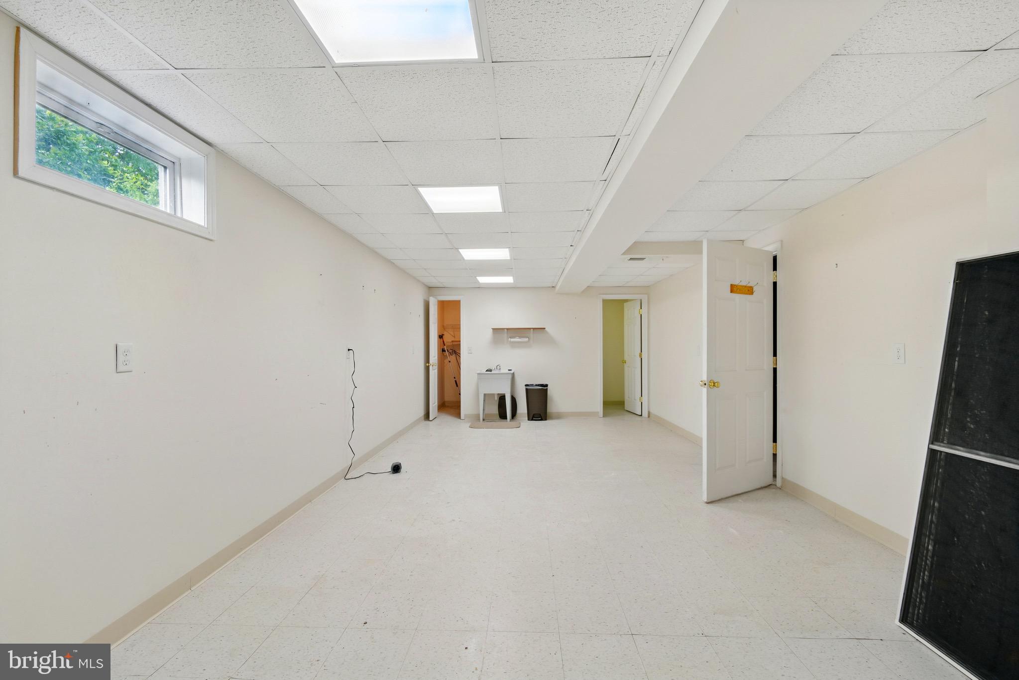 CRESTVIEW - Residential