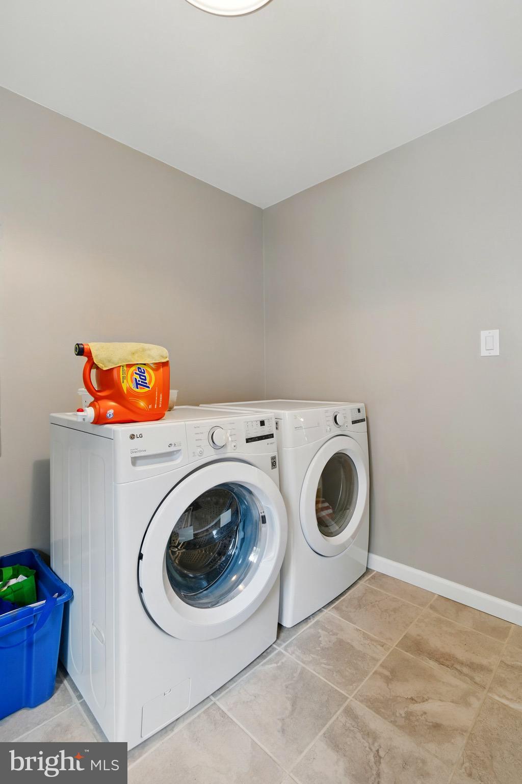 CRESTVIEW - Residential