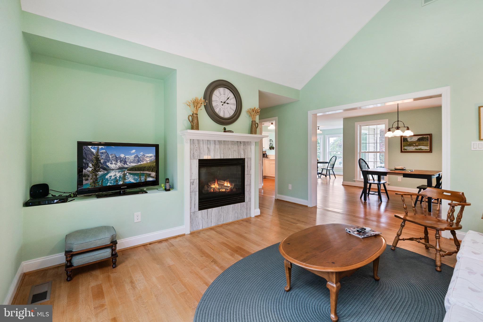 CRESTVIEW - Residential