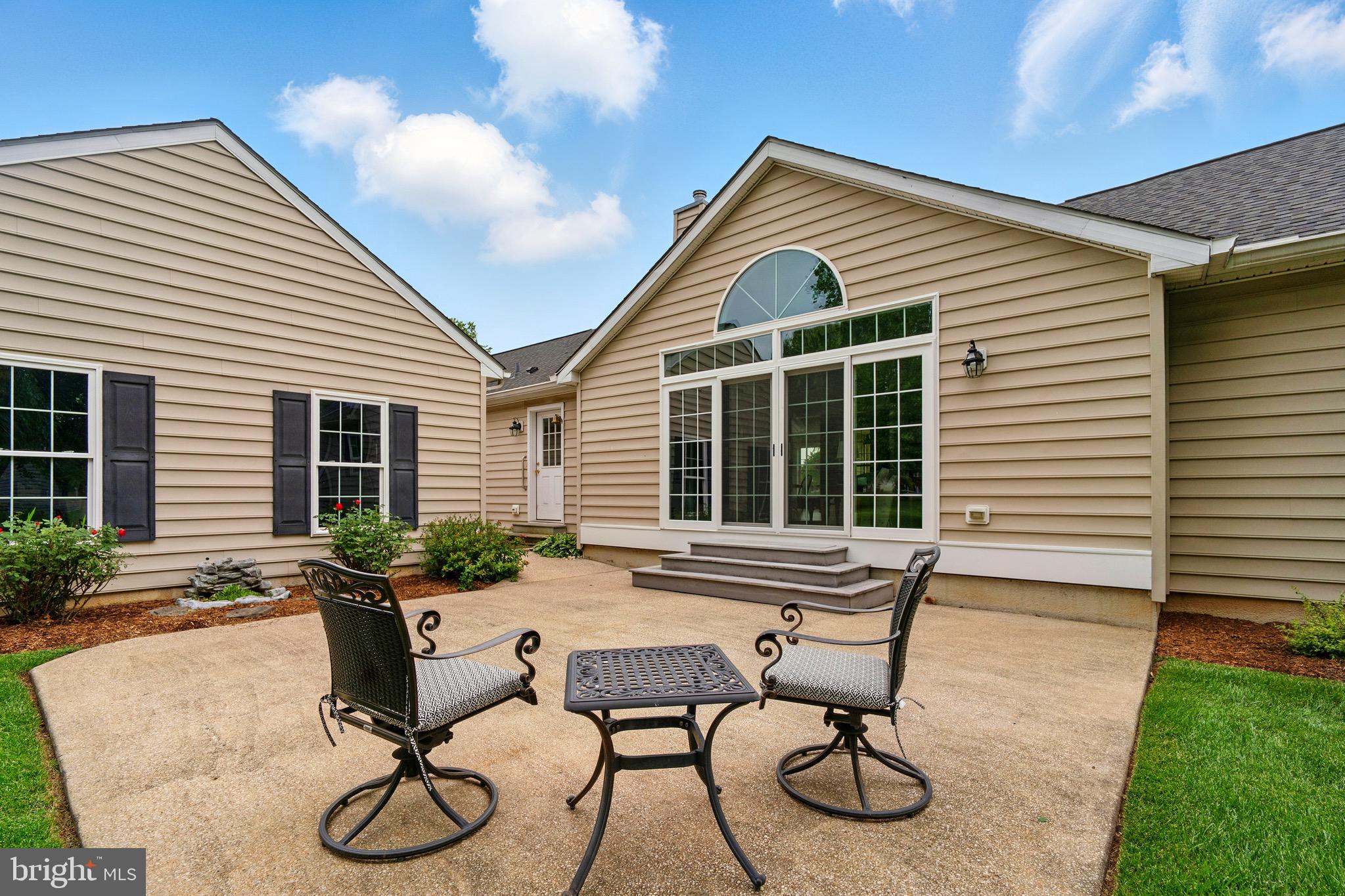 CRESTVIEW - Residential