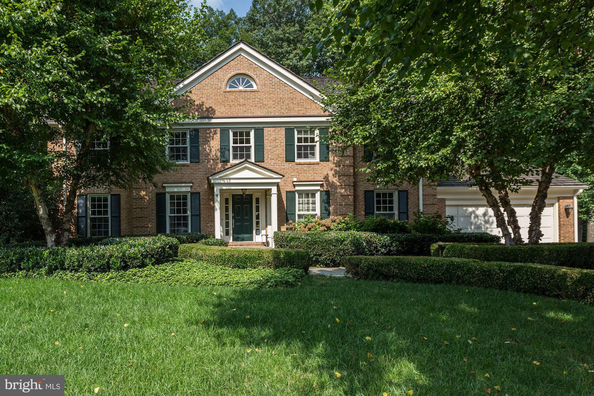 A rare offering...Handsome brick Georgian colo. on coveted cul-de-sac setting backing to dedicated green space. Wonderful flr plan w/great flow. Renov. Gourmet kitchen w/huge center island & storage space & Breakfast Rm w/walls of glass overlooking trees adjacent to Family Rm. Main lvl library w/custom built-ins, Mud Rm w/cubbies! Private screened porch opening to lg entertaining deck. Whitman!