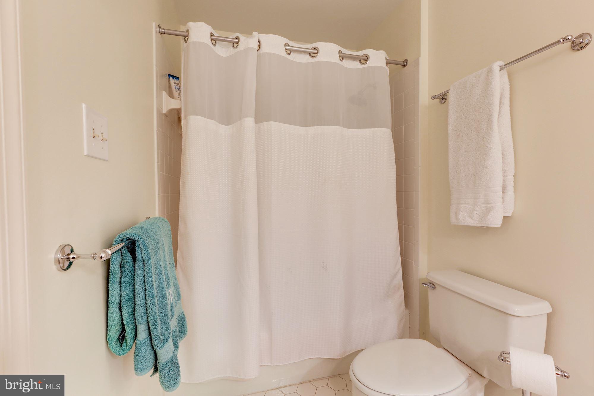 RIVER FALLS - Residential