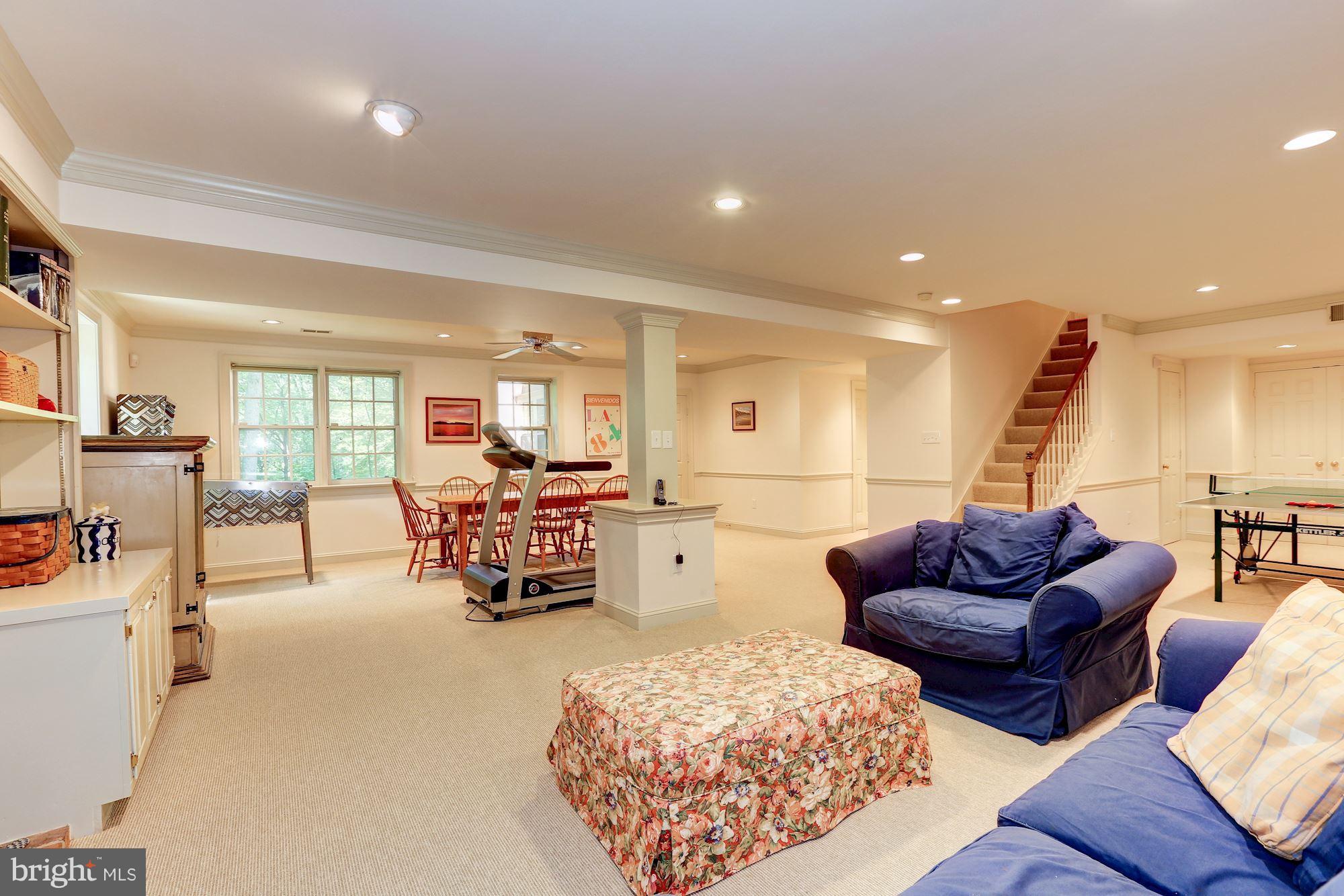 RIVER FALLS - Residential