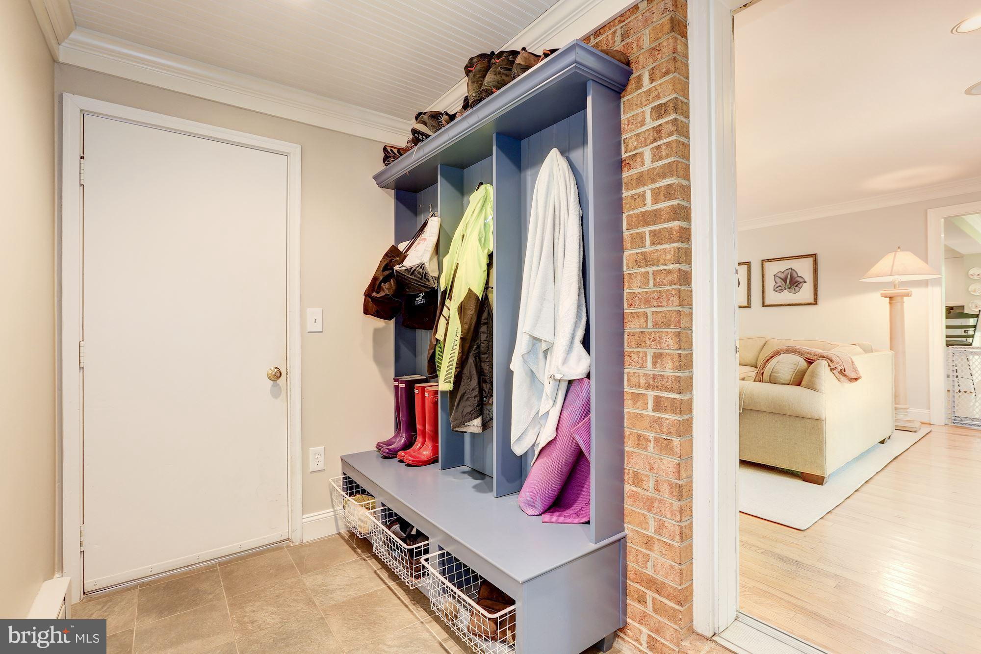 RIVER FALLS - Residential