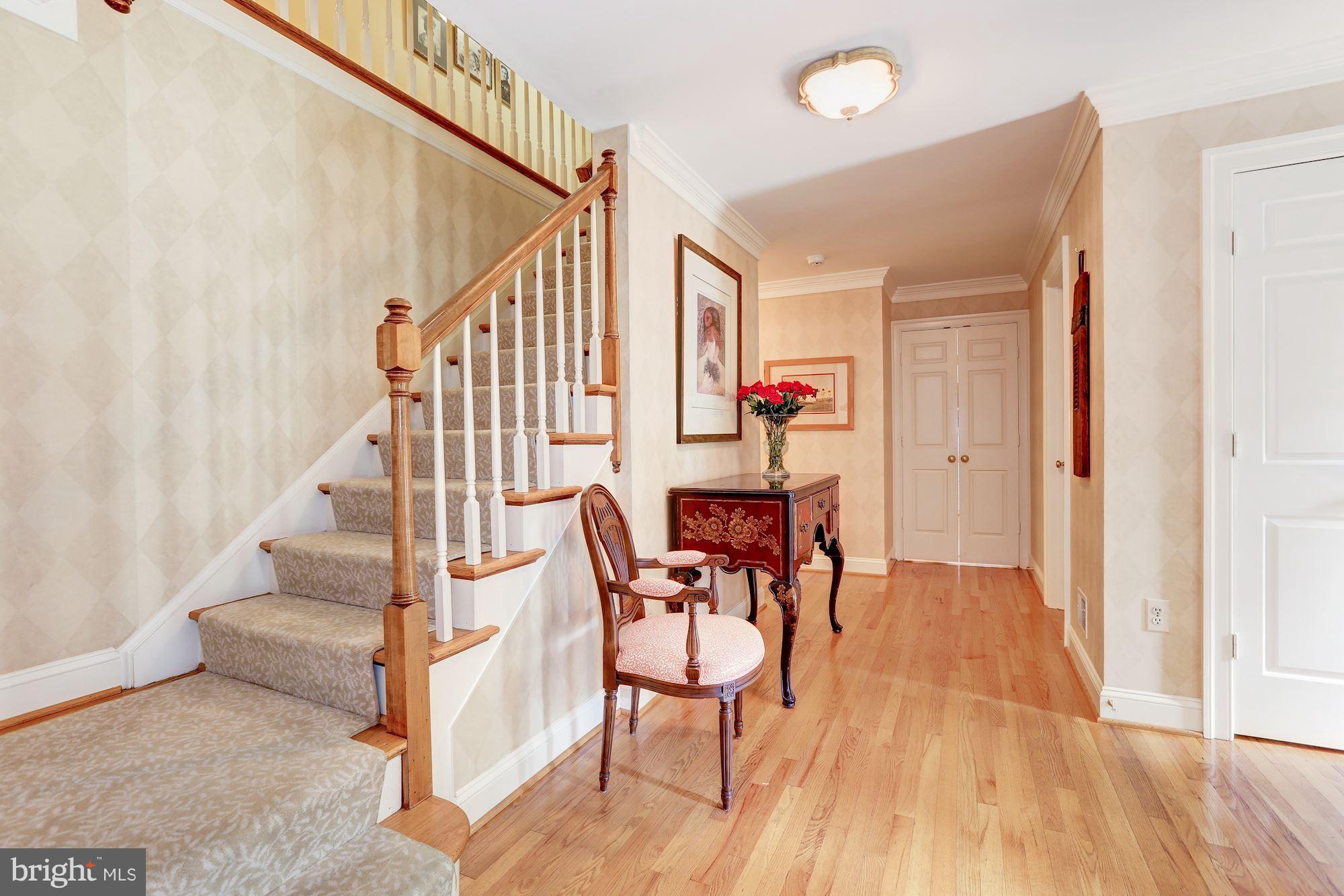 RIVER FALLS - Residential