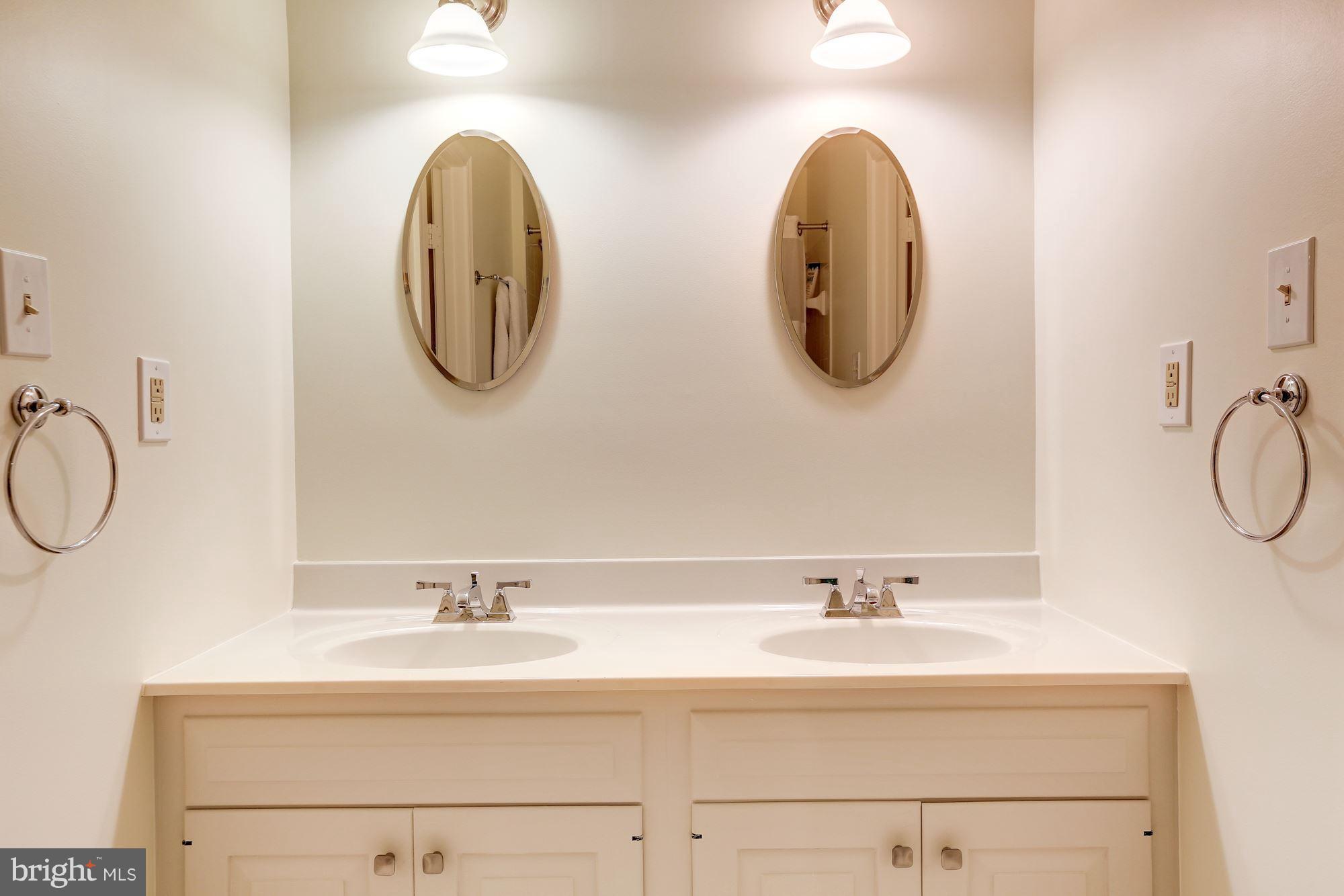 RIVER FALLS - Residential