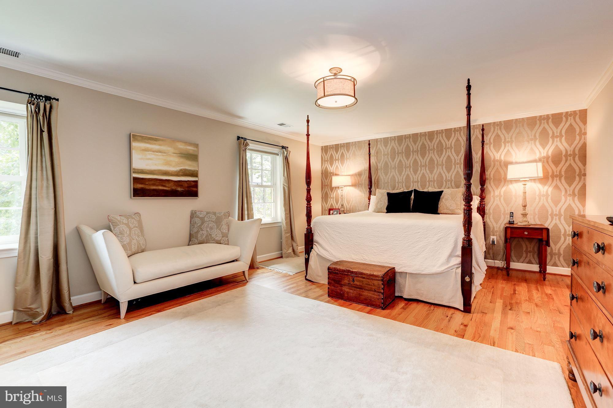 RIVER FALLS - Residential