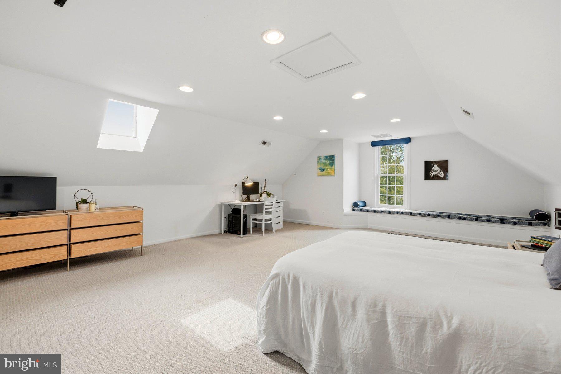 NEEDWOOD ESTATES - Residential