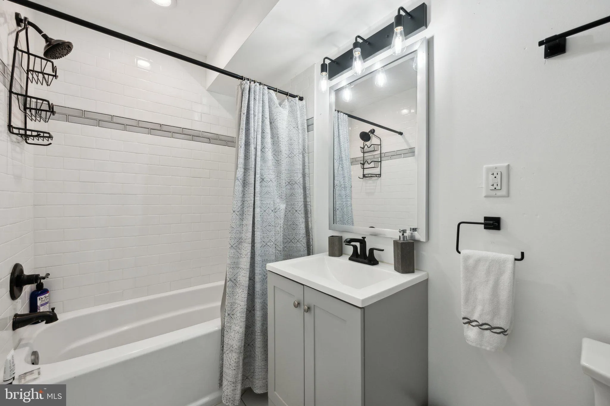 Baltimore, Maryland 21231, United States, 3 Bedrooms Bedrooms, ,3 BathroomsBathrooms,Residential,Active,145768