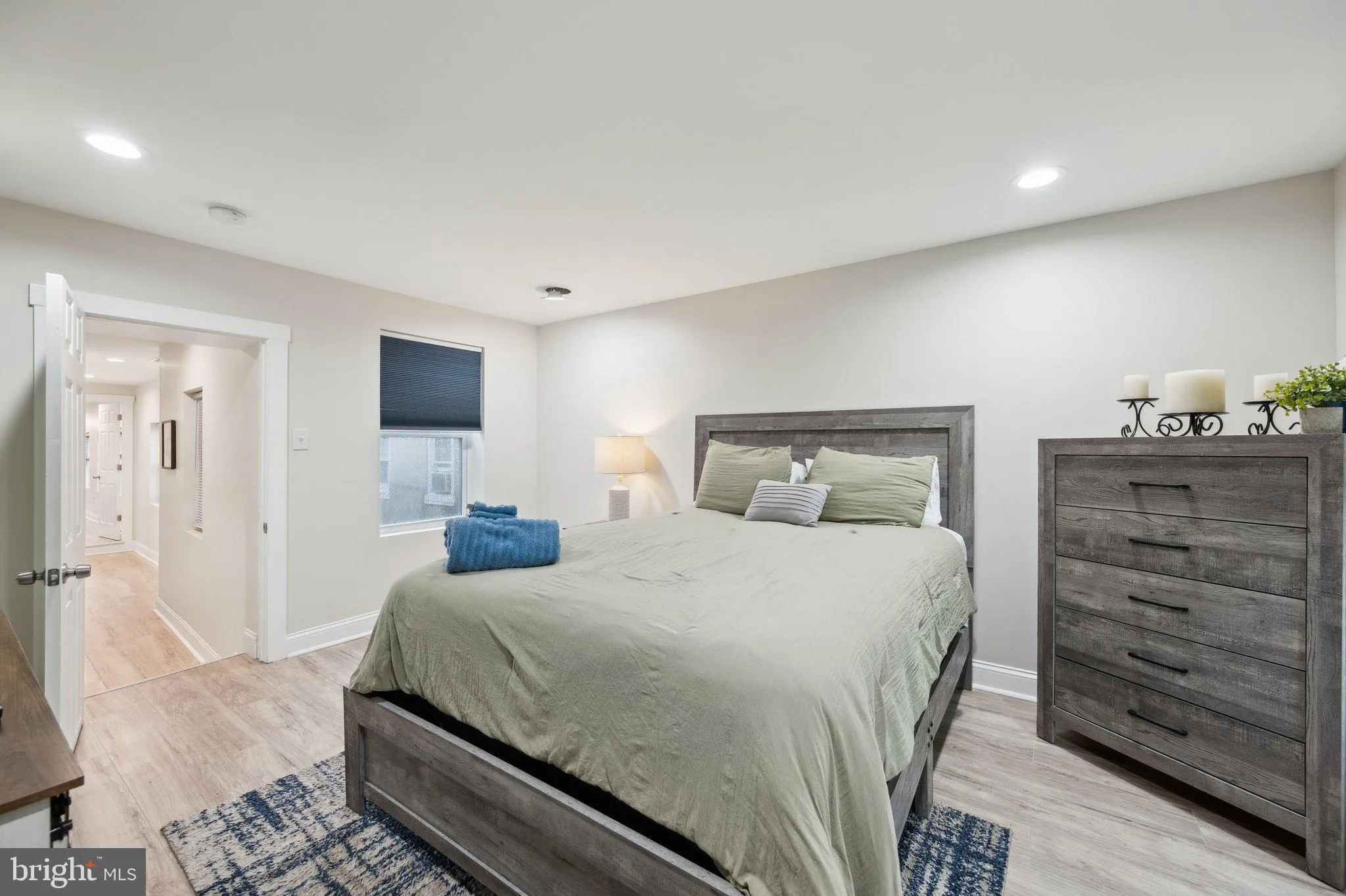 Baltimore, Maryland 21231, United States, 3 Bedrooms Bedrooms, ,3 BathroomsBathrooms,Residential,Active,145768