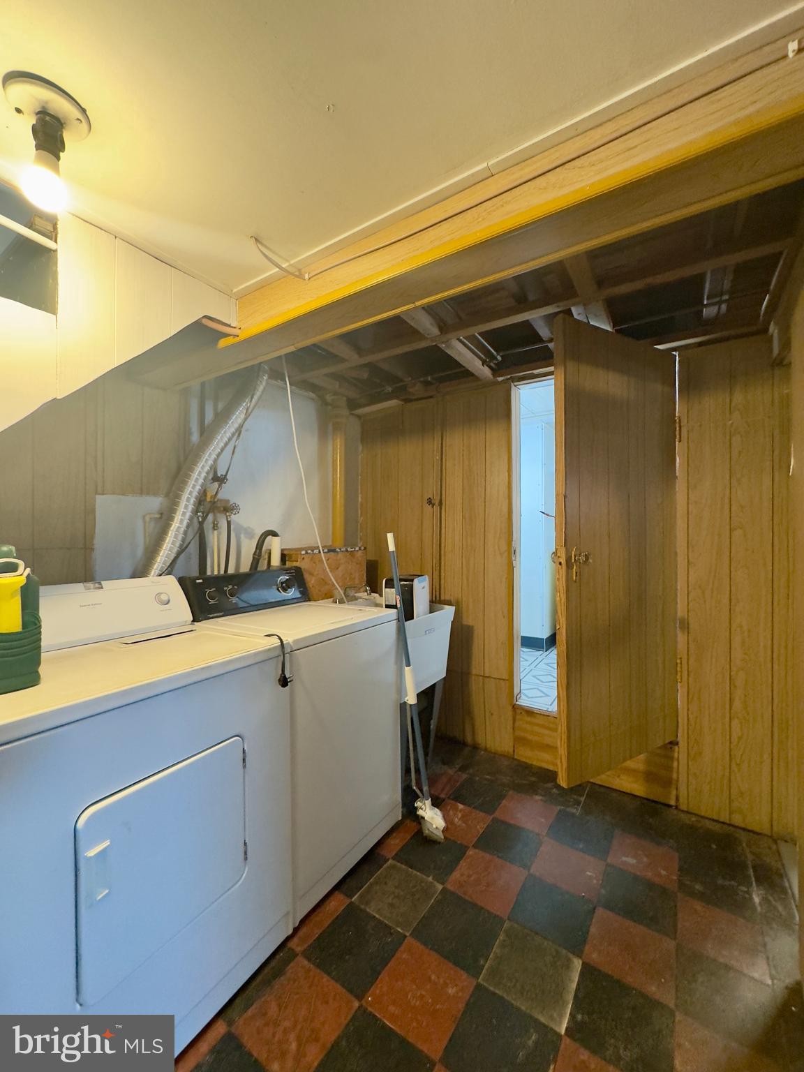 WALTHERSON - Residential Lease