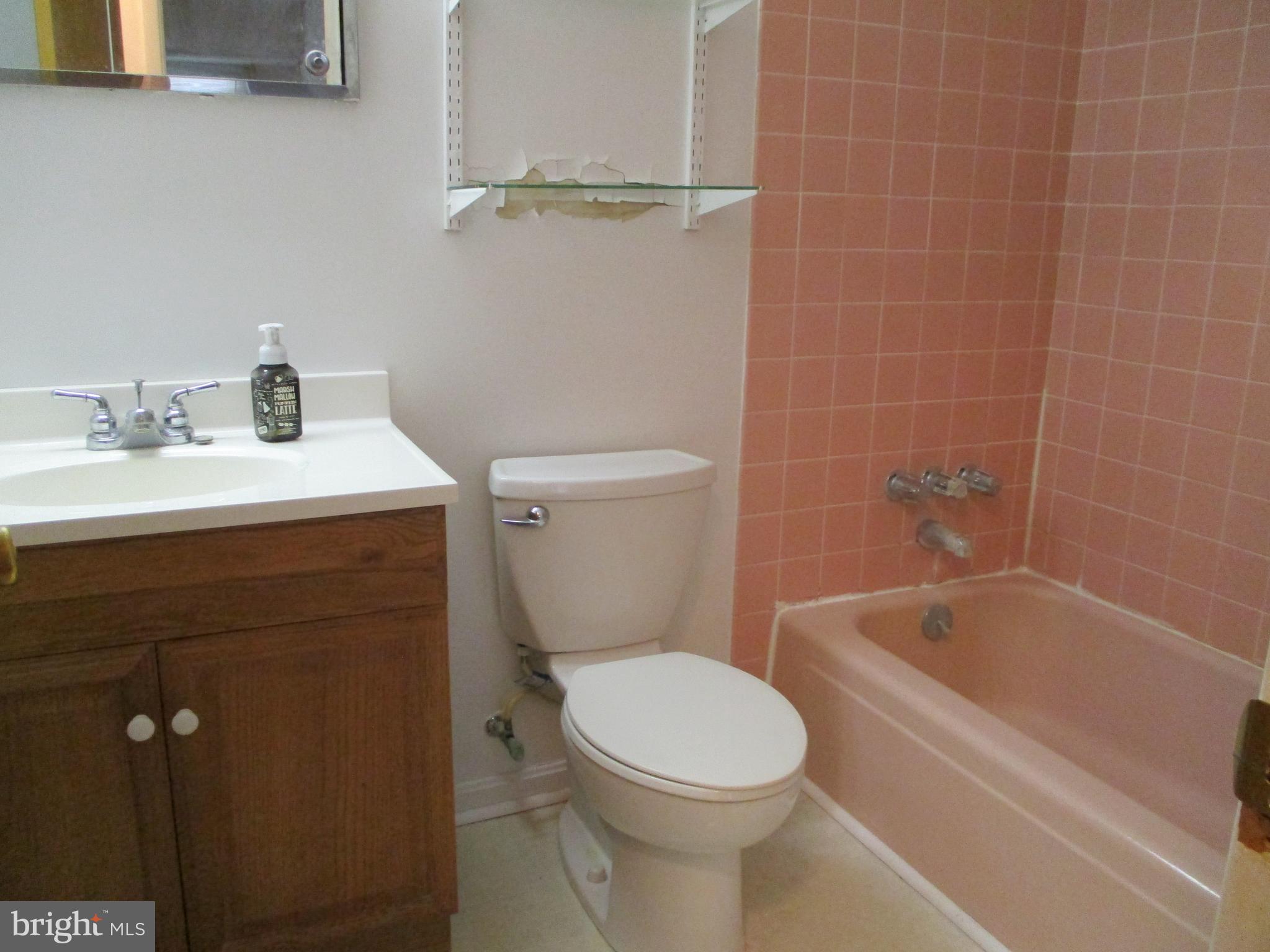 WOODROW W HALL SUBD - Residential