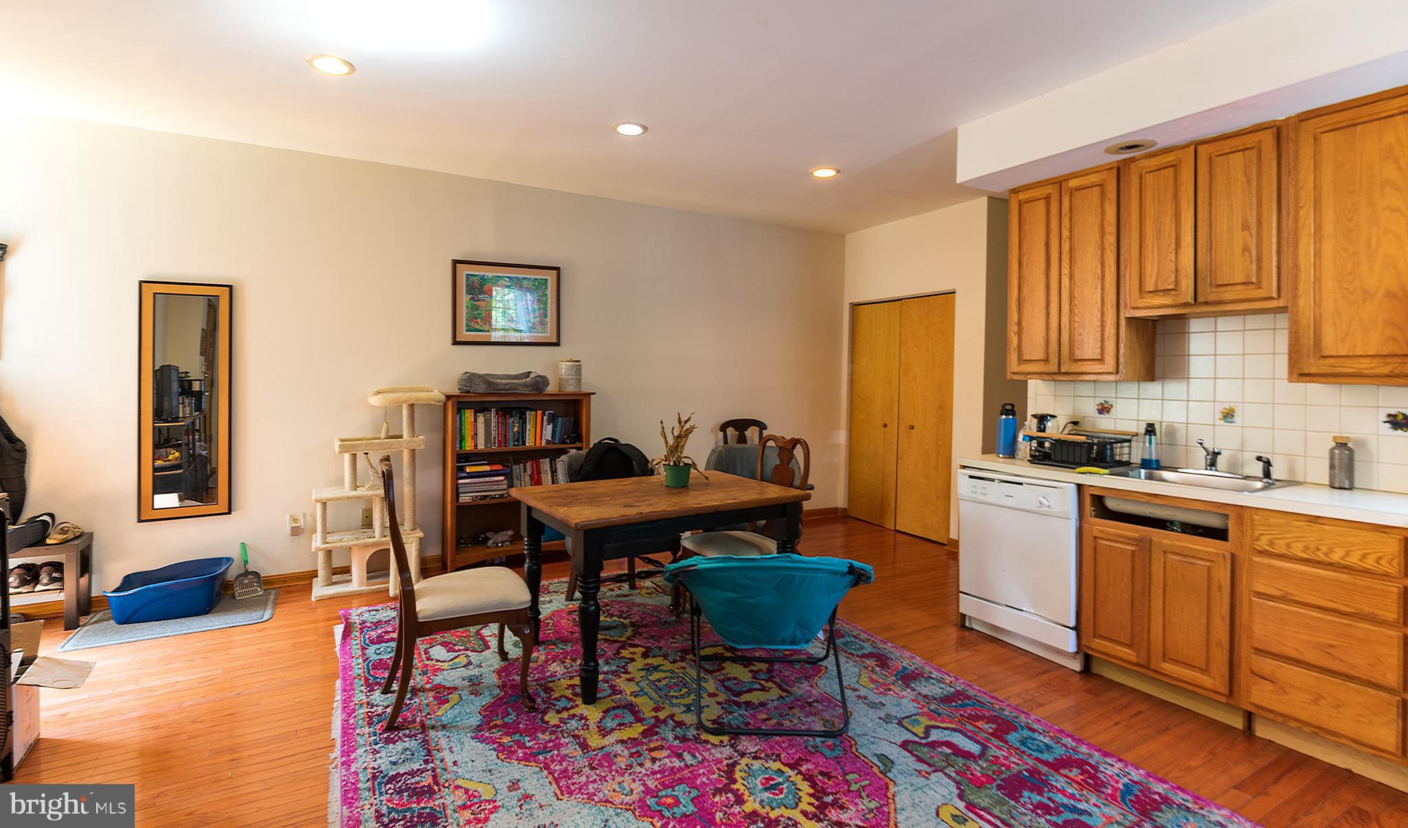 GRADUATE HOSPITAL - Residential Lease