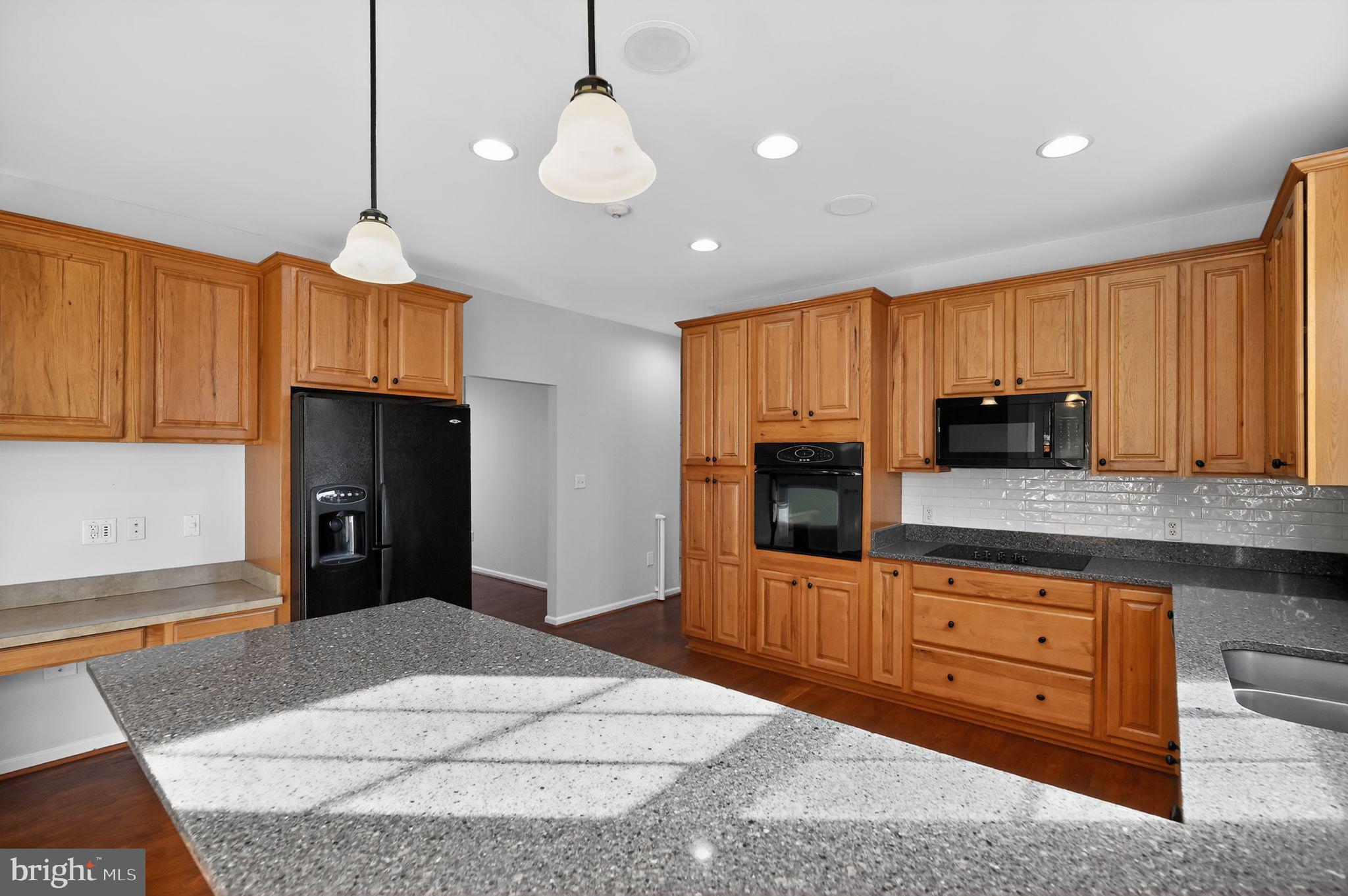 RIDGEWAY ESTATES - Residential