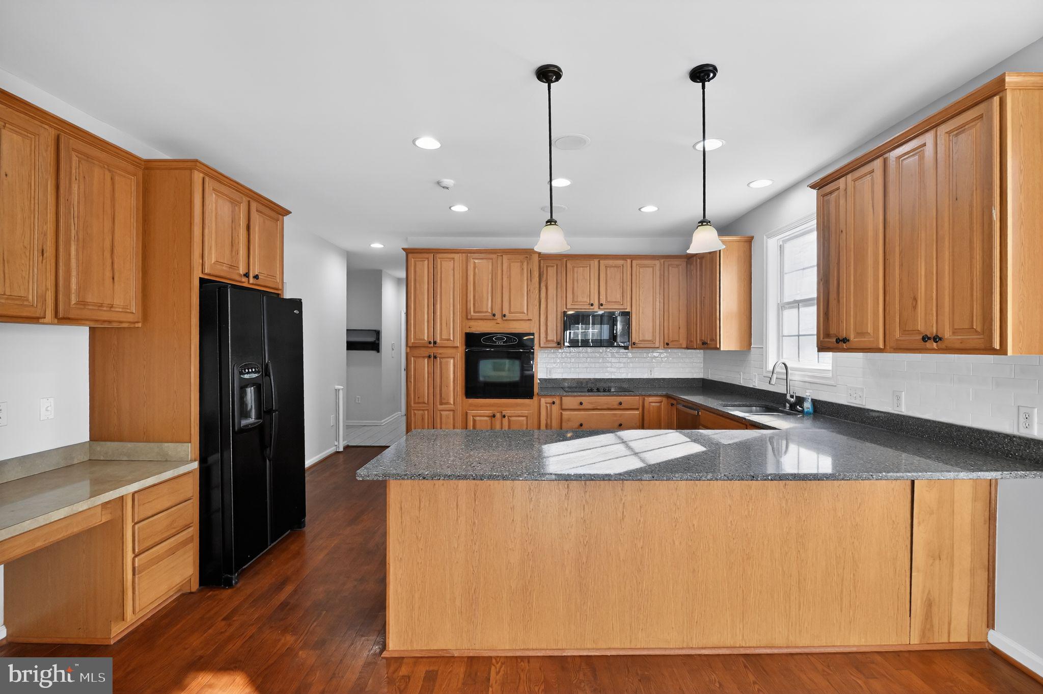 RIDGEWAY ESTATES - Residential