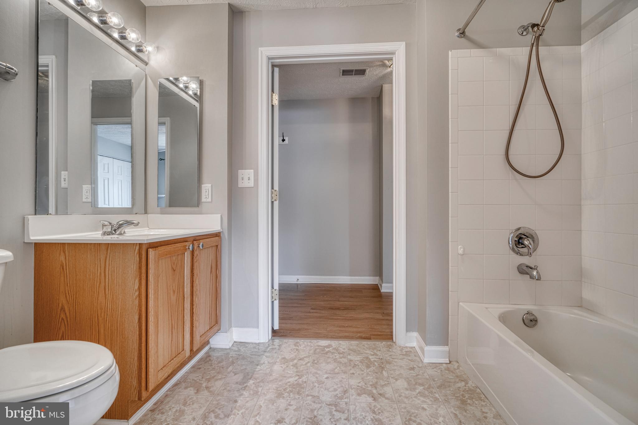 PERRY HALL - Residential Lease