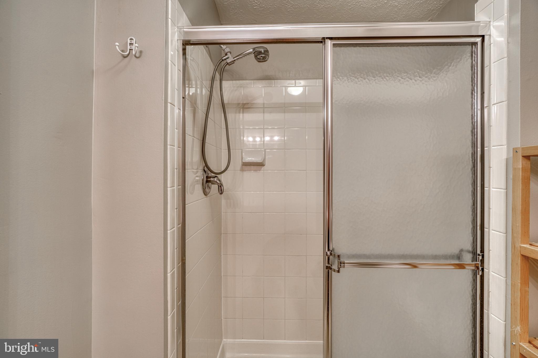 PERRY HALL - Residential Lease