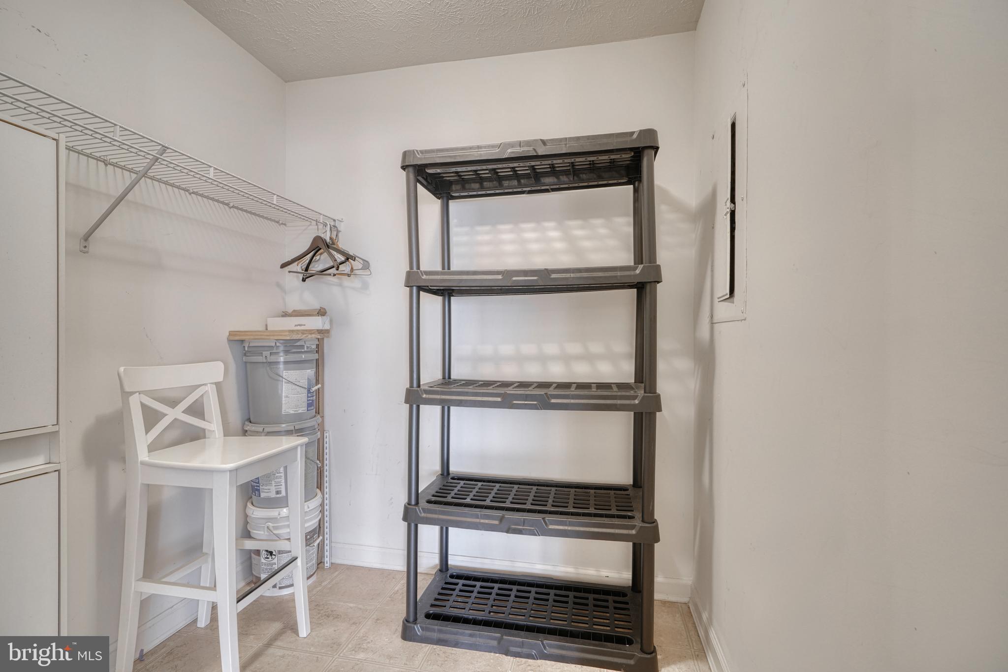 PERRY HALL - Residential Lease