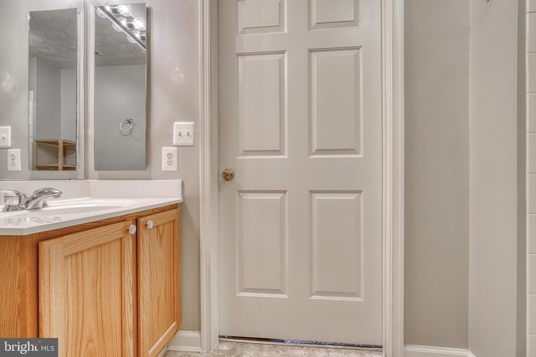 PERRY HALL - Residential Lease