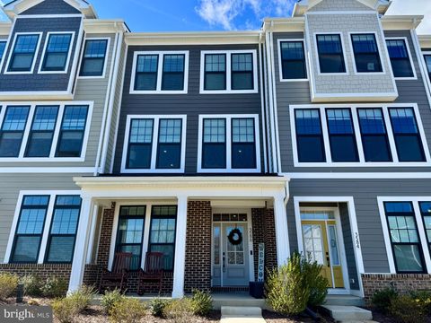 3586 STEPHENSONS HILL LANE MARSHALL VA 20115