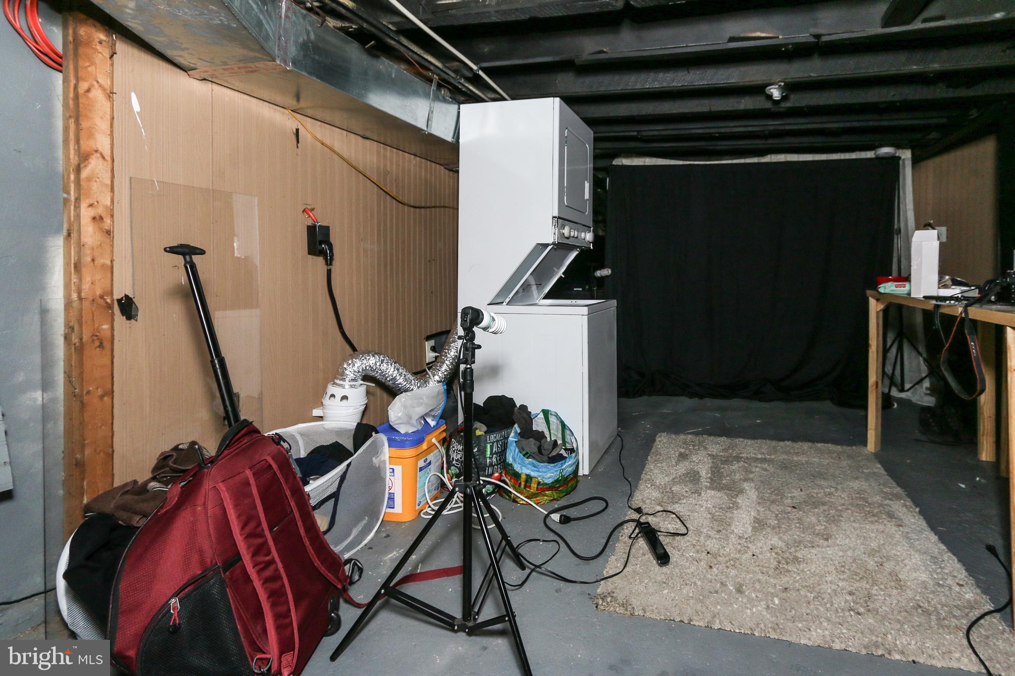 HIGHLANDTOWN - Residential Income