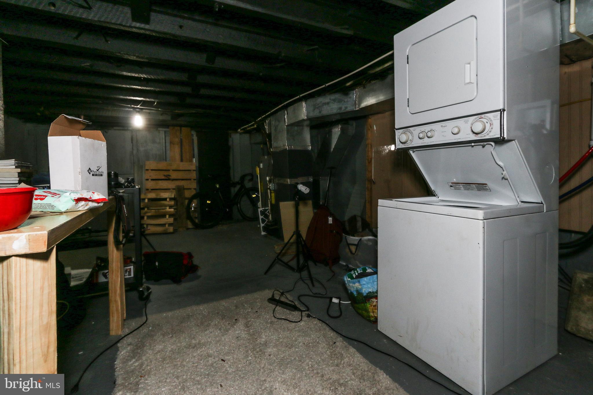 HIGHLANDTOWN - Residential Income