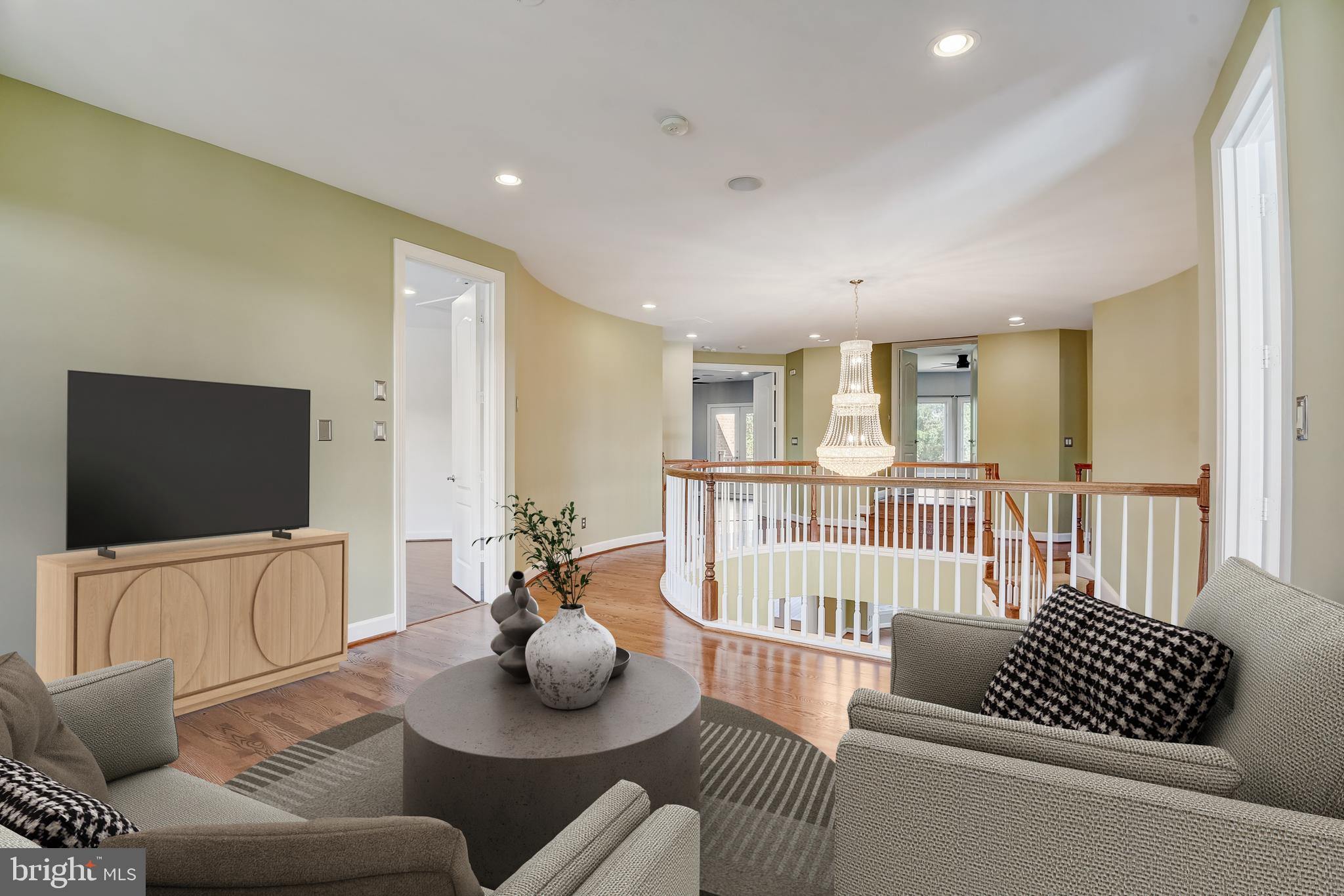 GROVEMONT - Residential