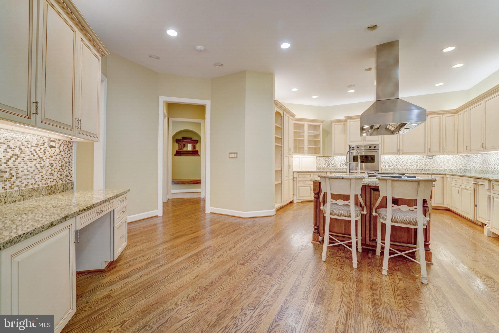 GROVEMONT - Residential