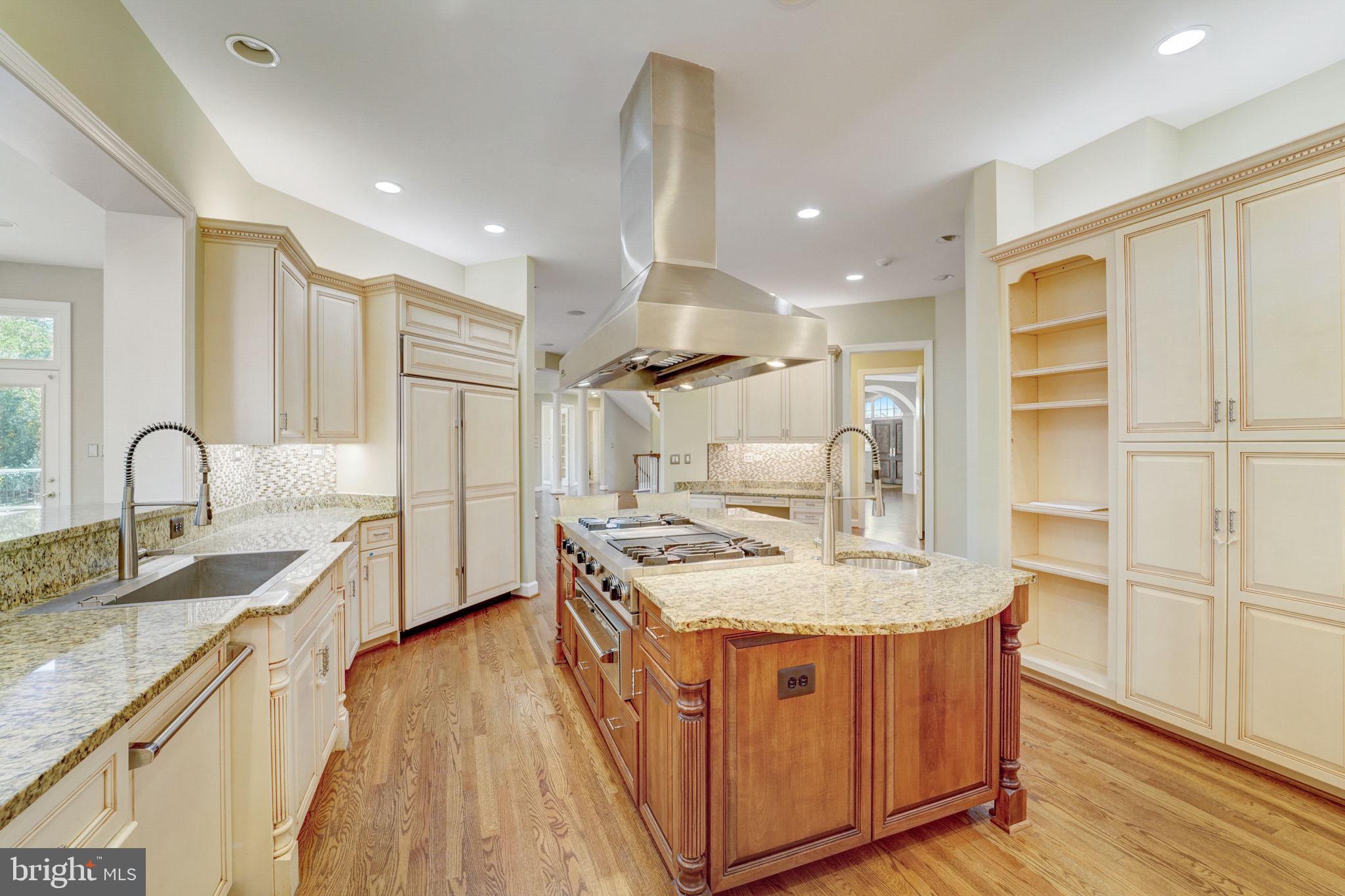 GROVEMONT - Residential