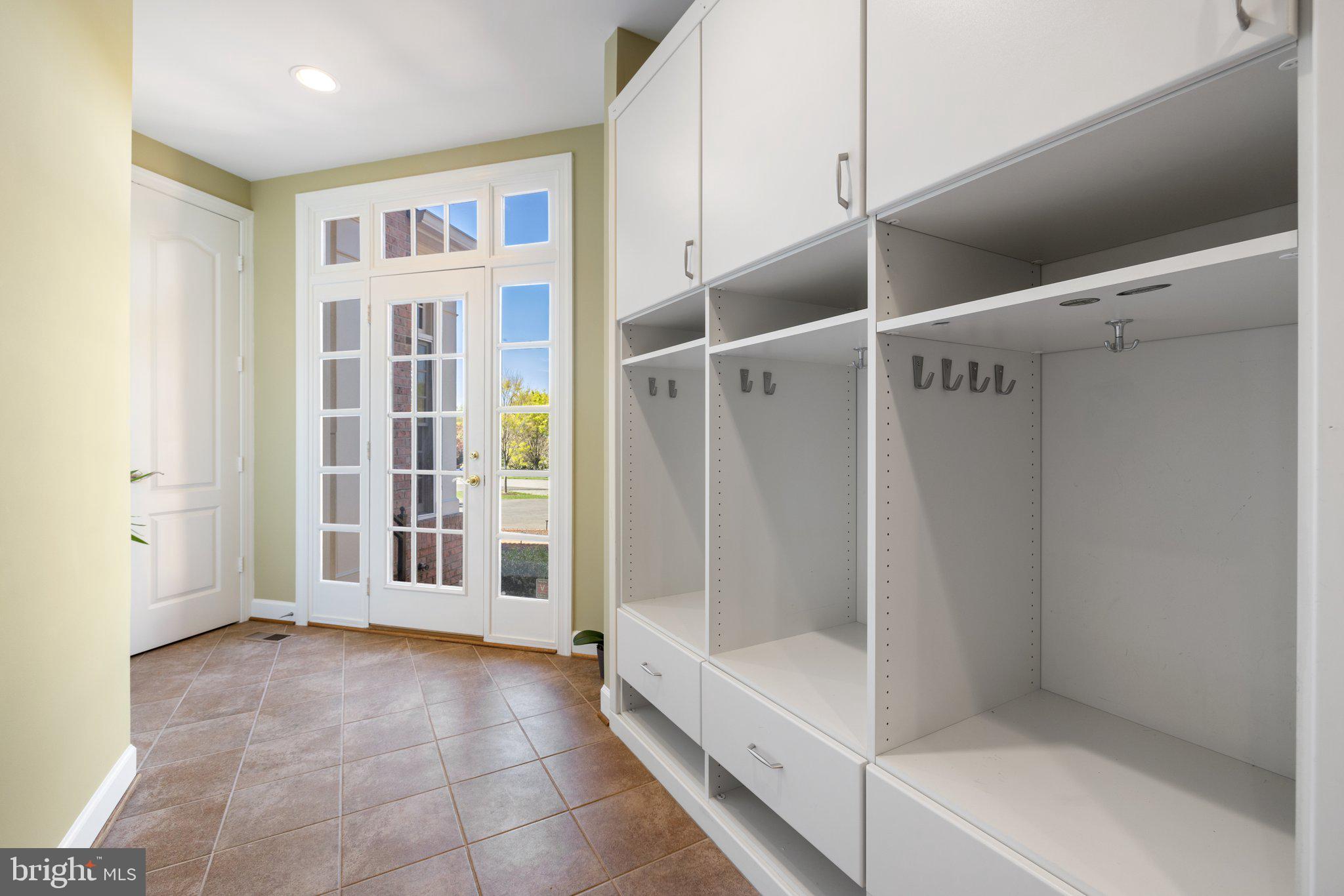 GROVEMONT - Residential