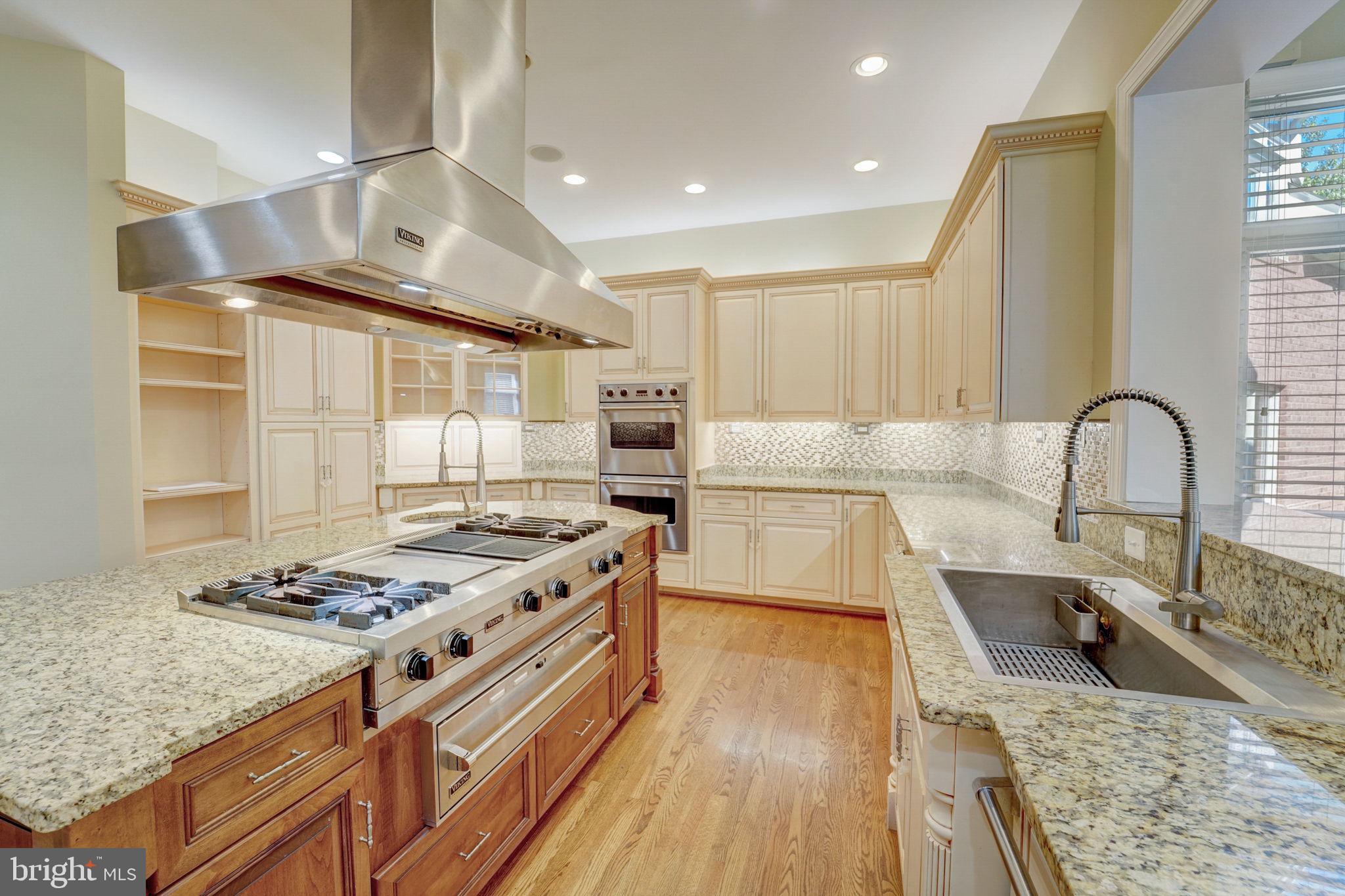 GROVEMONT - Residential