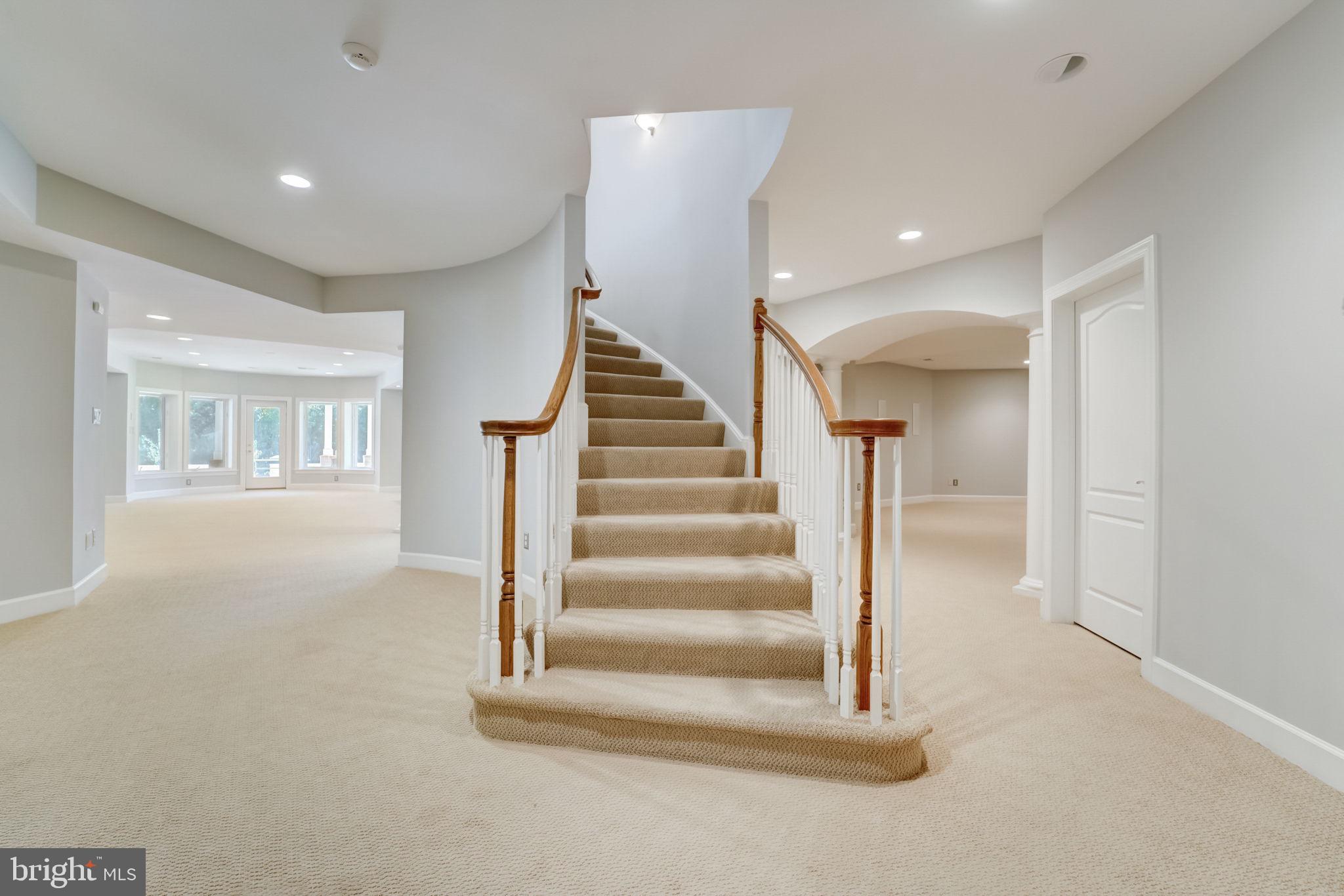 GROVEMONT - Residential