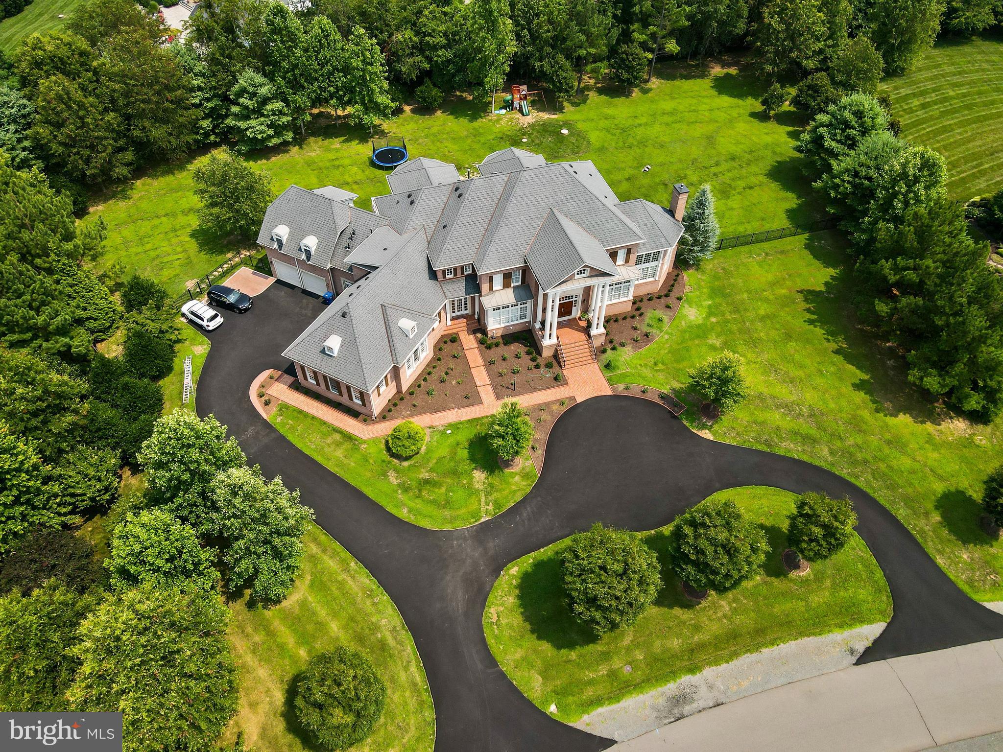 GROVEMONT - Residential