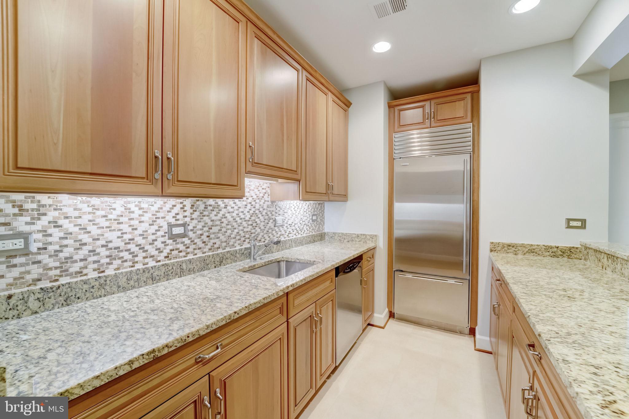 GROVEMONT - Residential