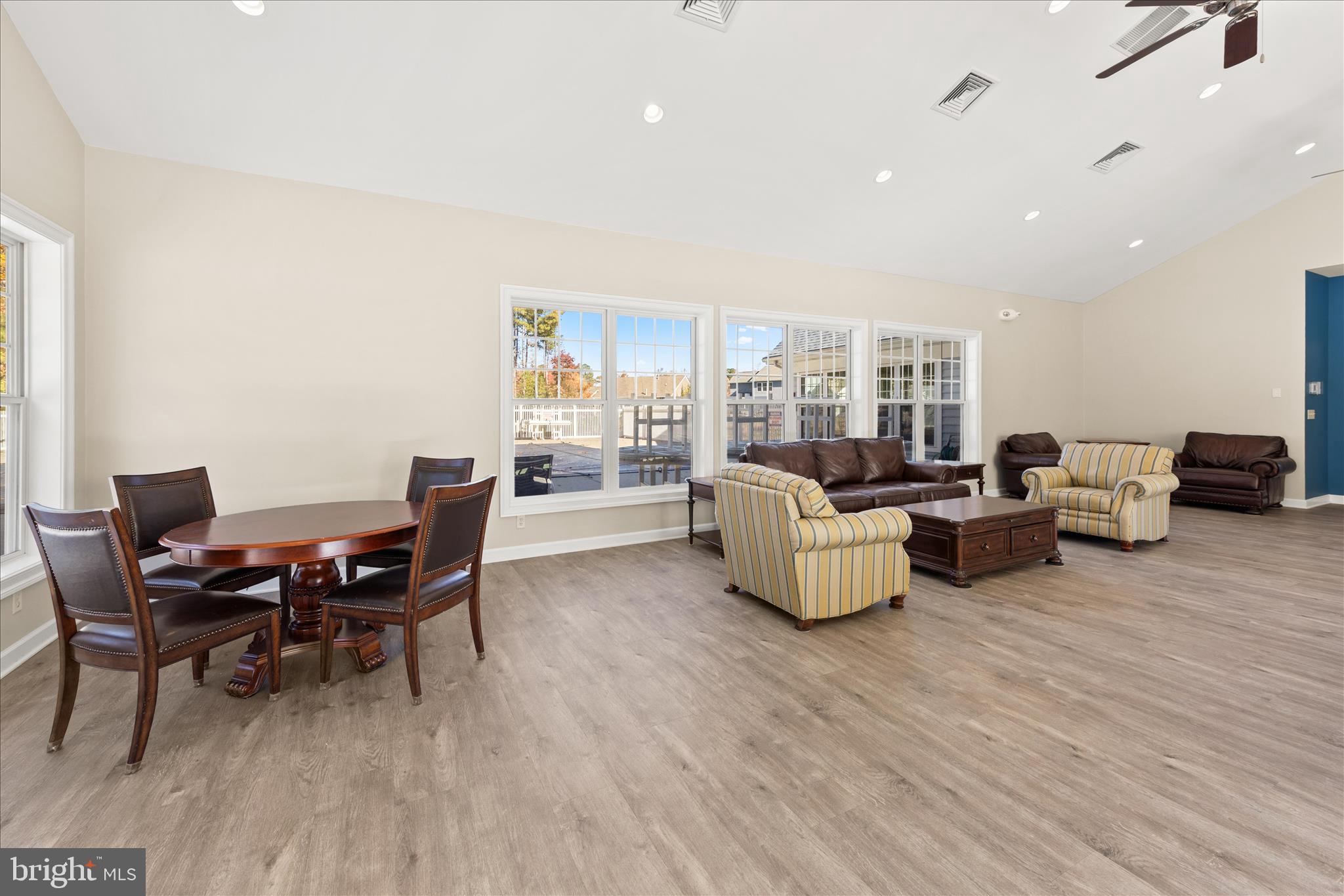 OAKWOOD VILLAGE - Residential