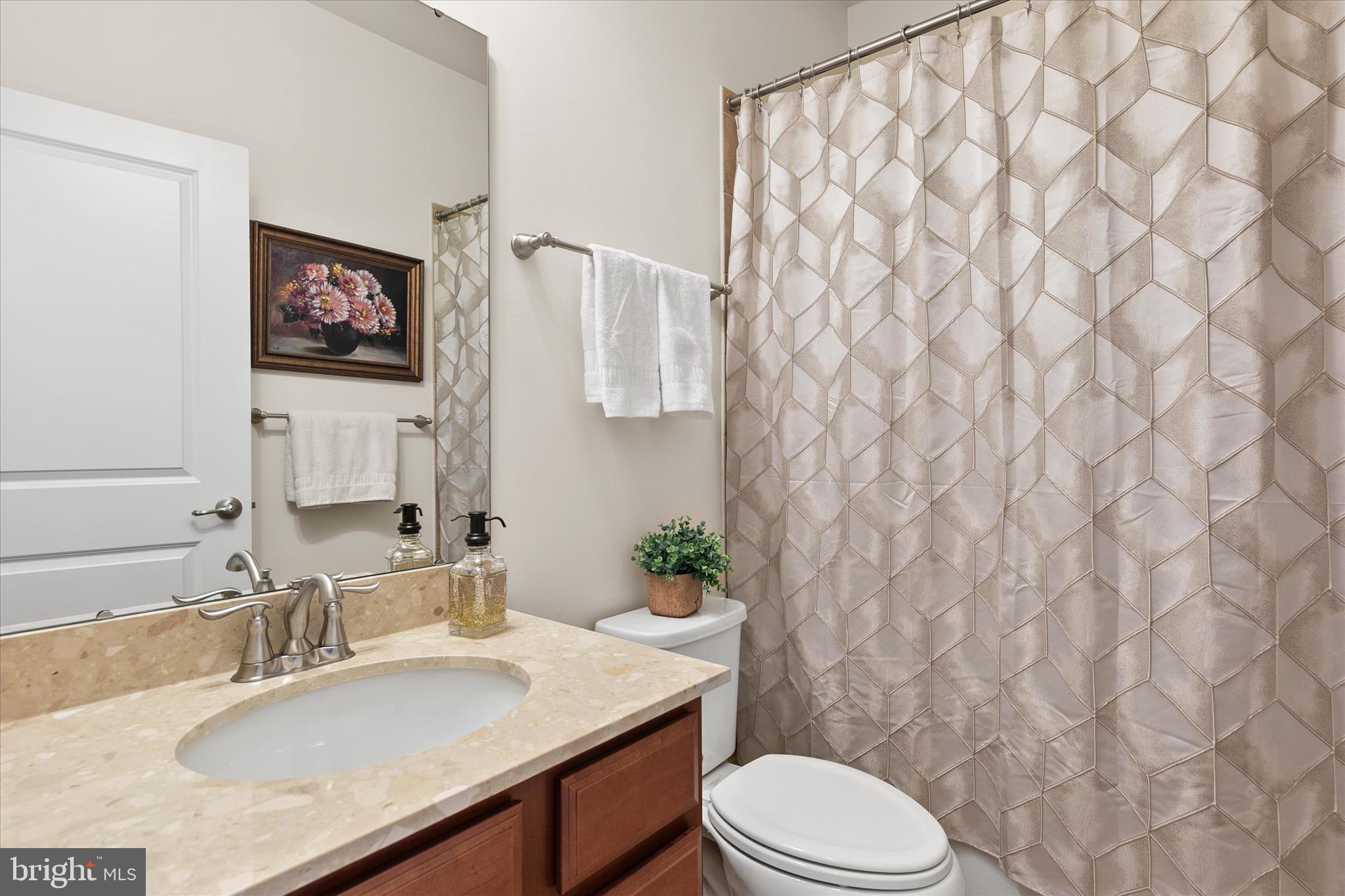 OAKWOOD VILLAGE - Residential