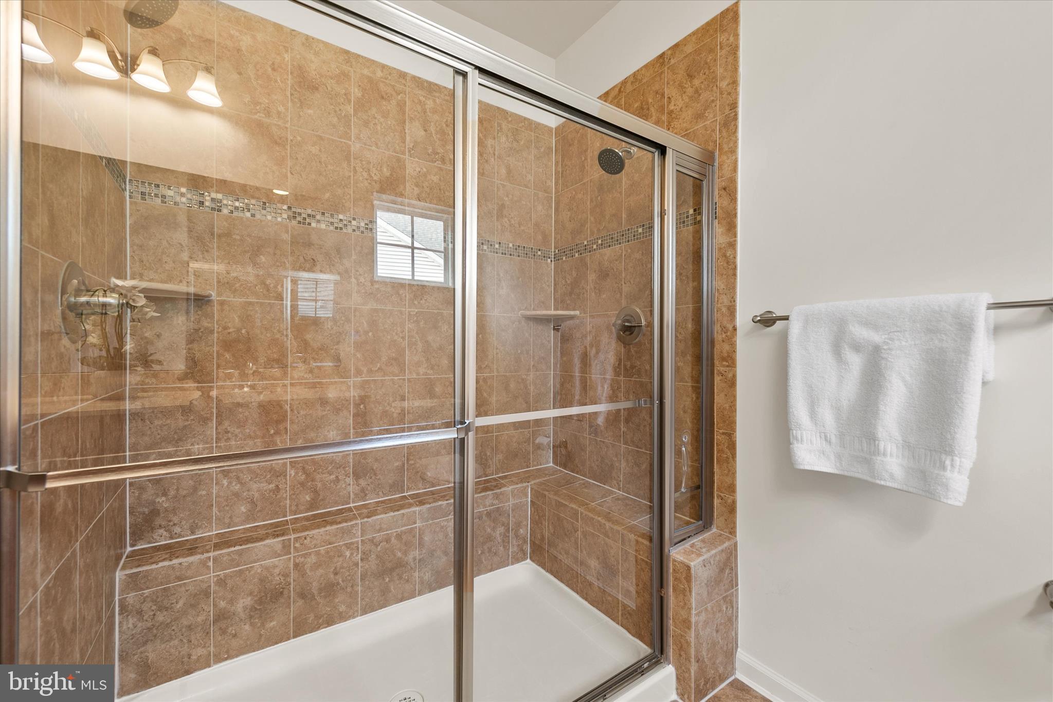 OAKWOOD VILLAGE - Residential