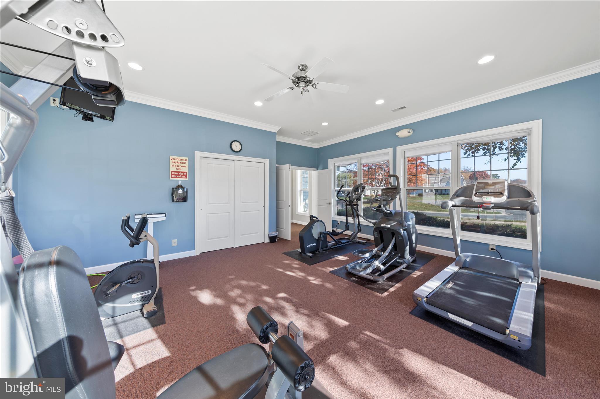 OAKWOOD VILLAGE - Residential