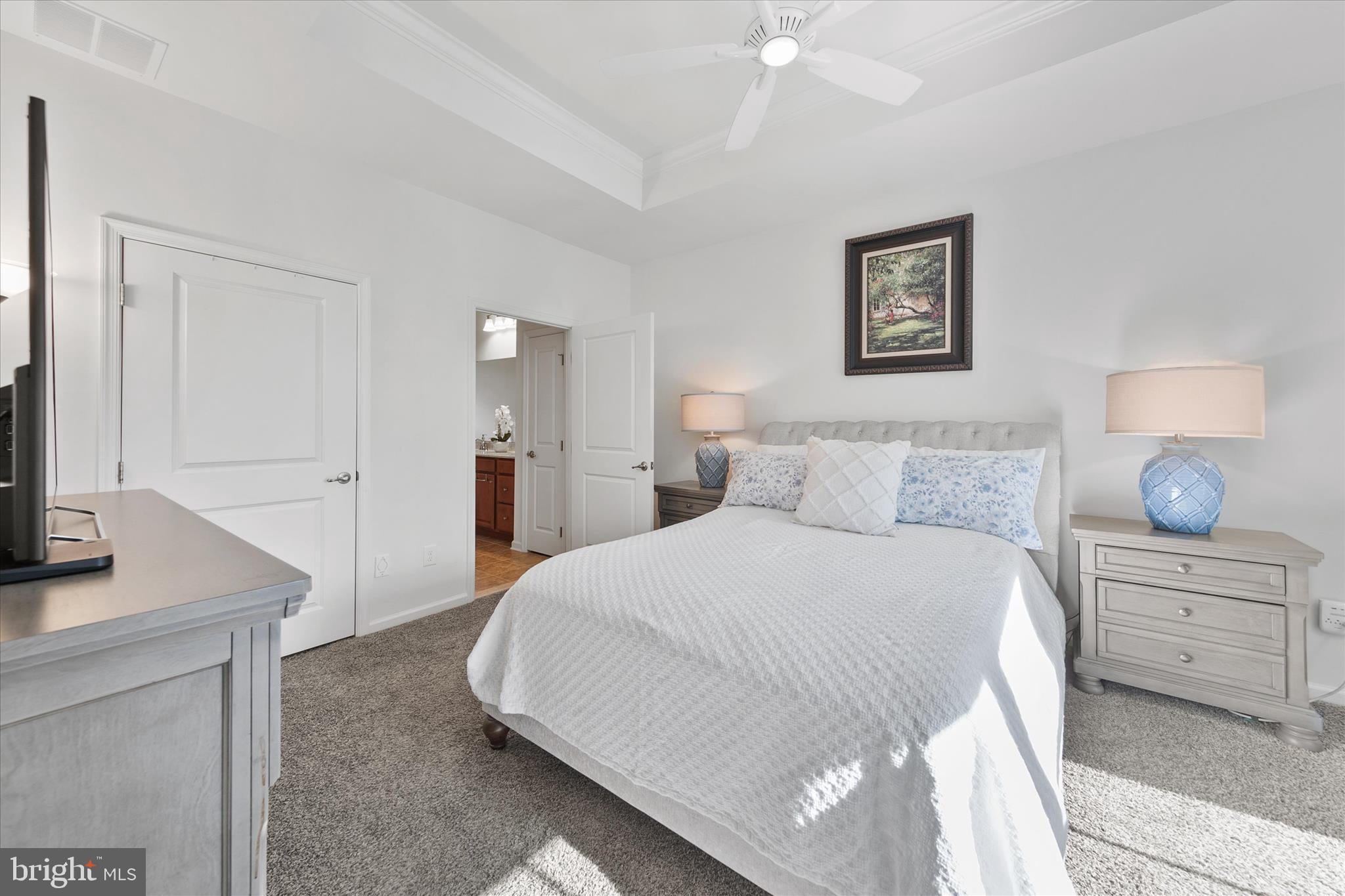 OAKWOOD VILLAGE - Residential