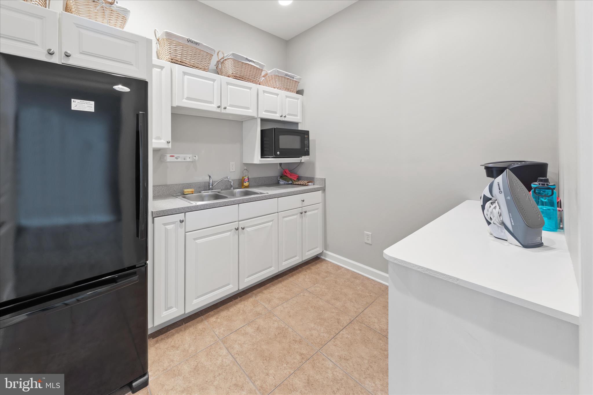 OAKWOOD VILLAGE - Residential