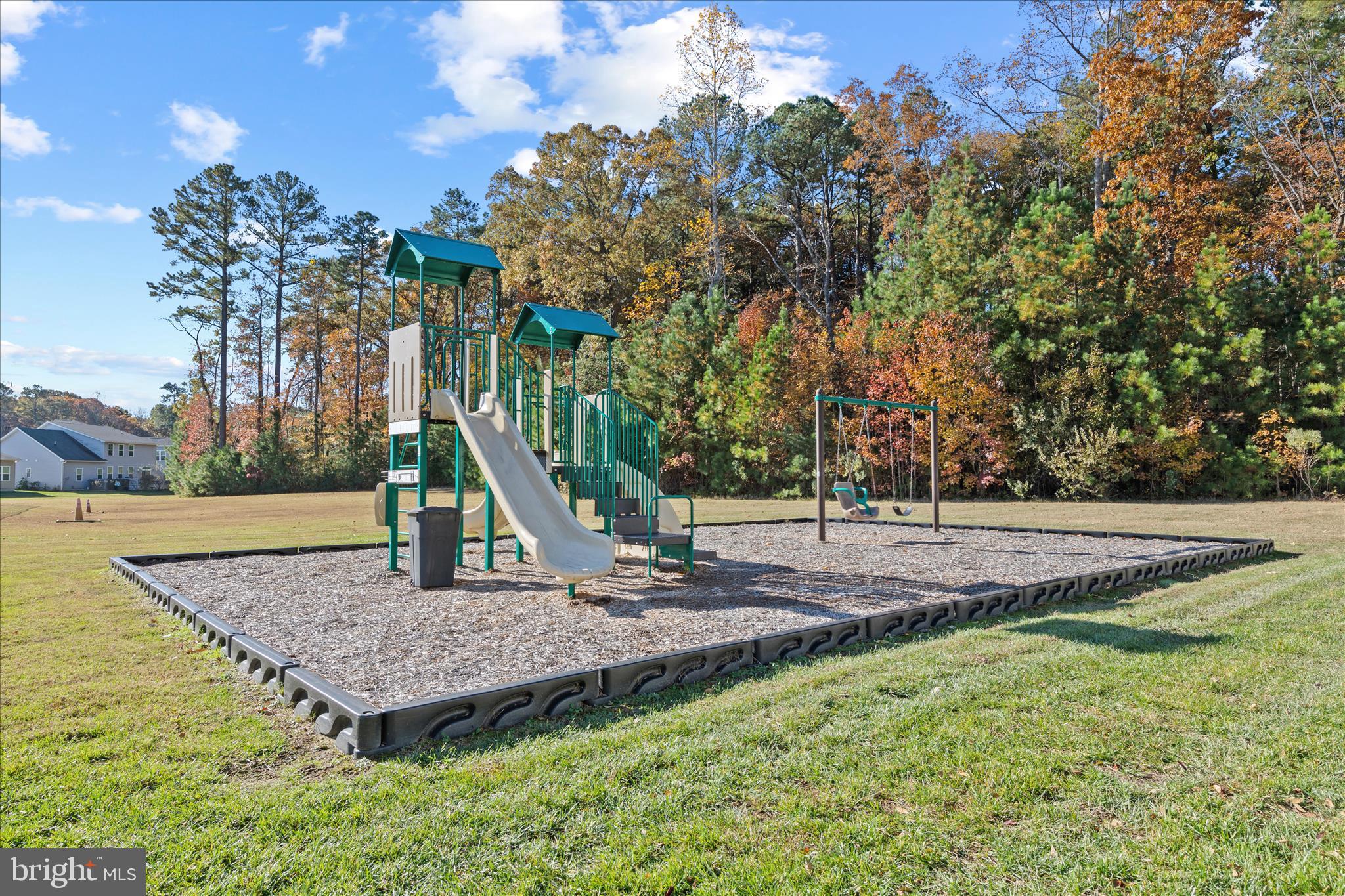 OAKWOOD VILLAGE - Residential