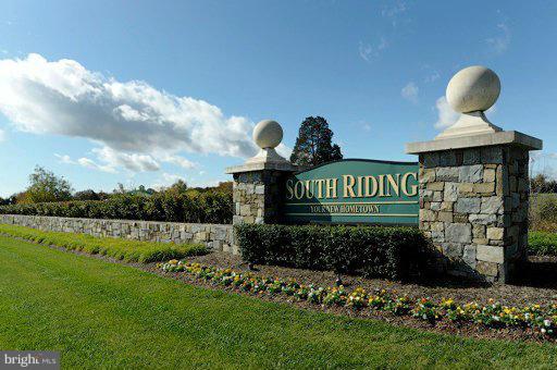 SOUTH RIDING - Residential