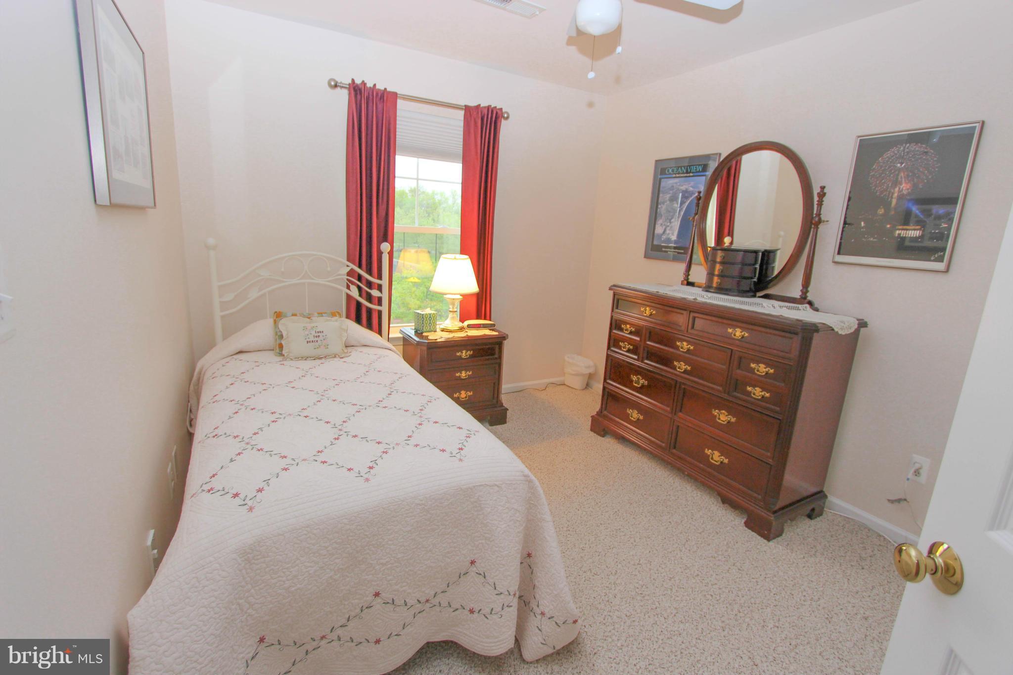 SOUTH RIDING - Residential