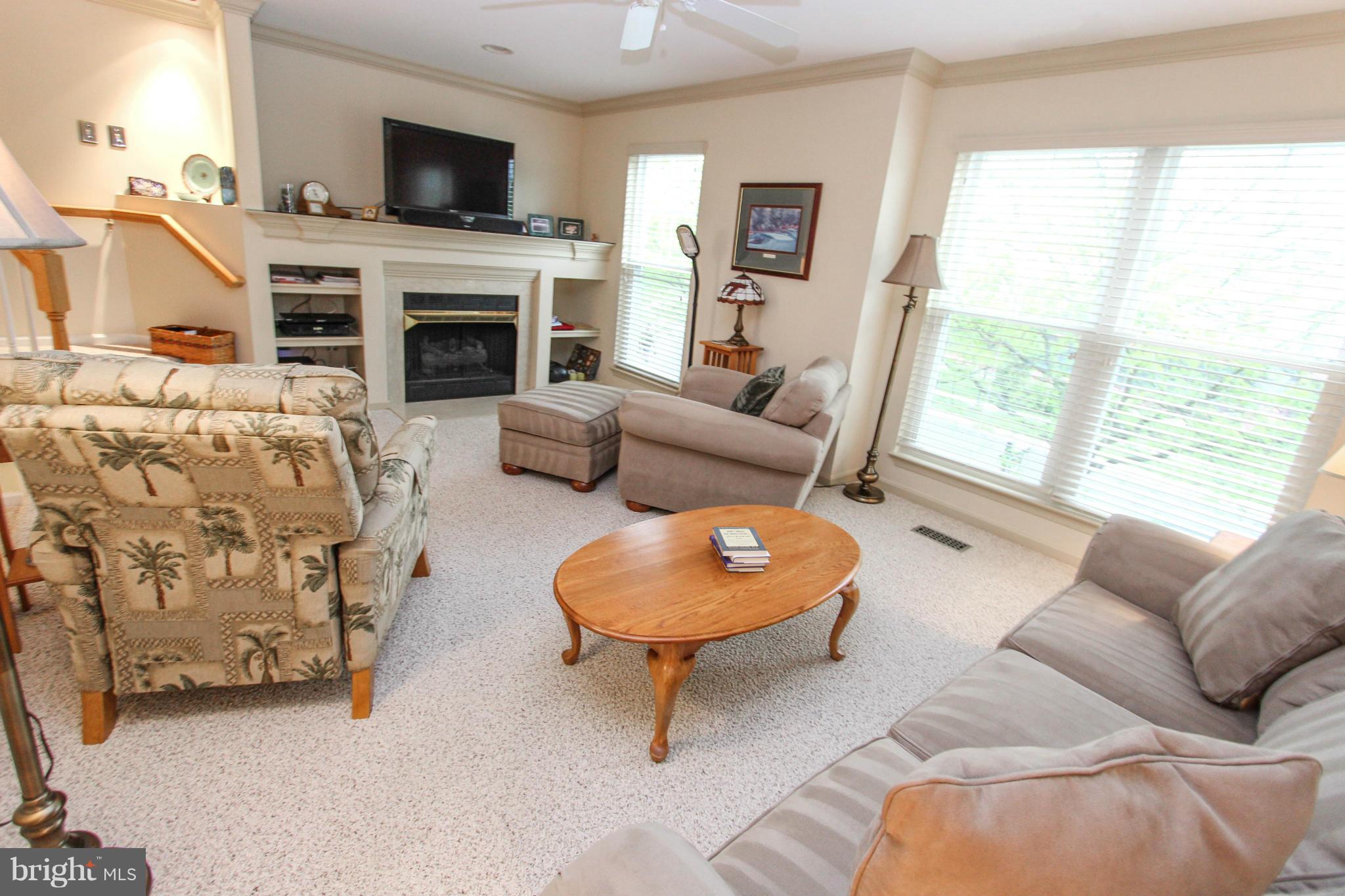 SOUTH RIDING - Residential