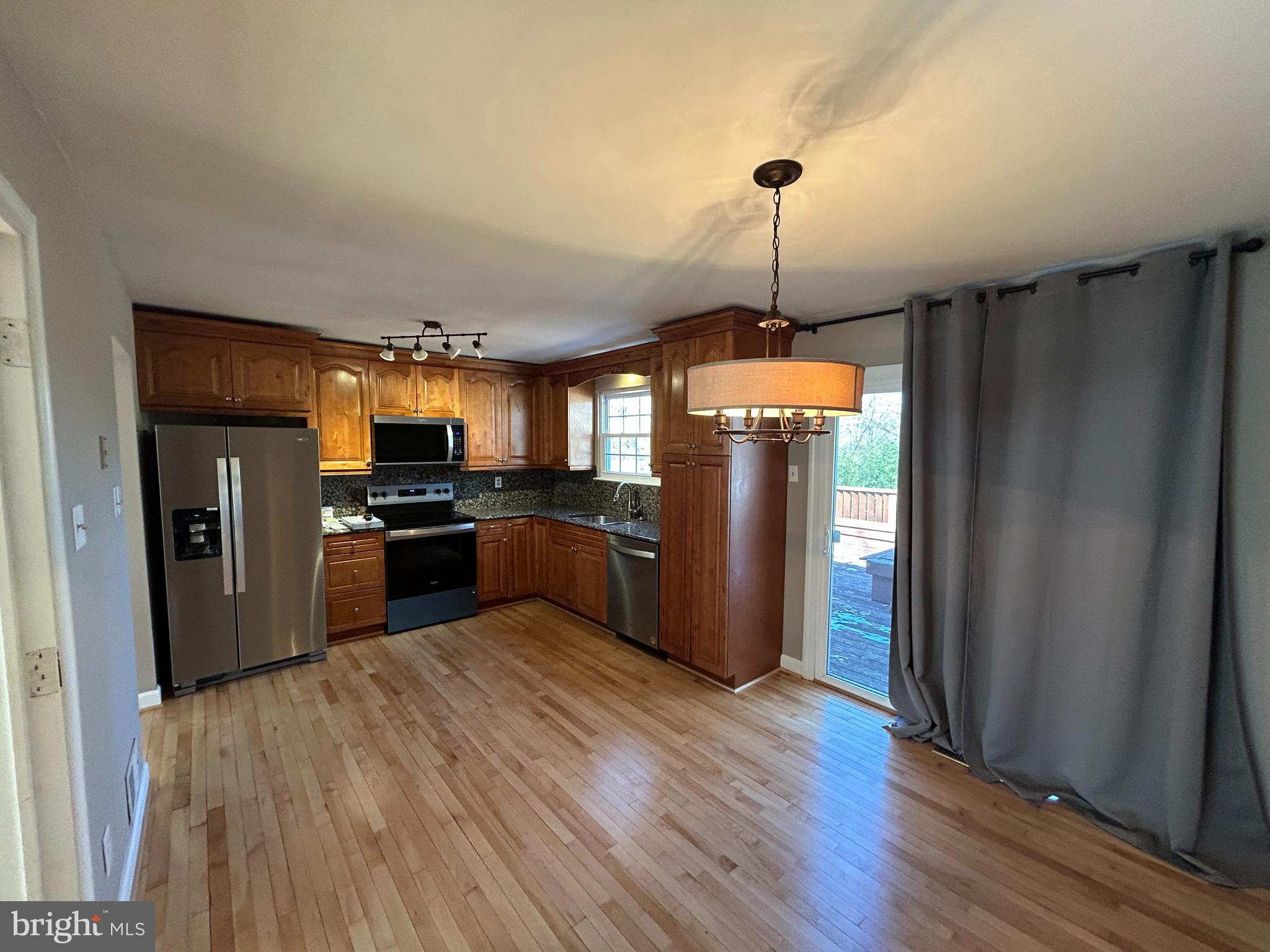 NORTHVIEW AT LAKE VILLAGE - Residential