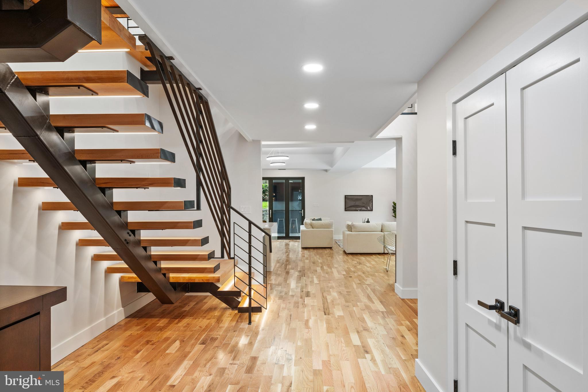 MERION STATION - Residential