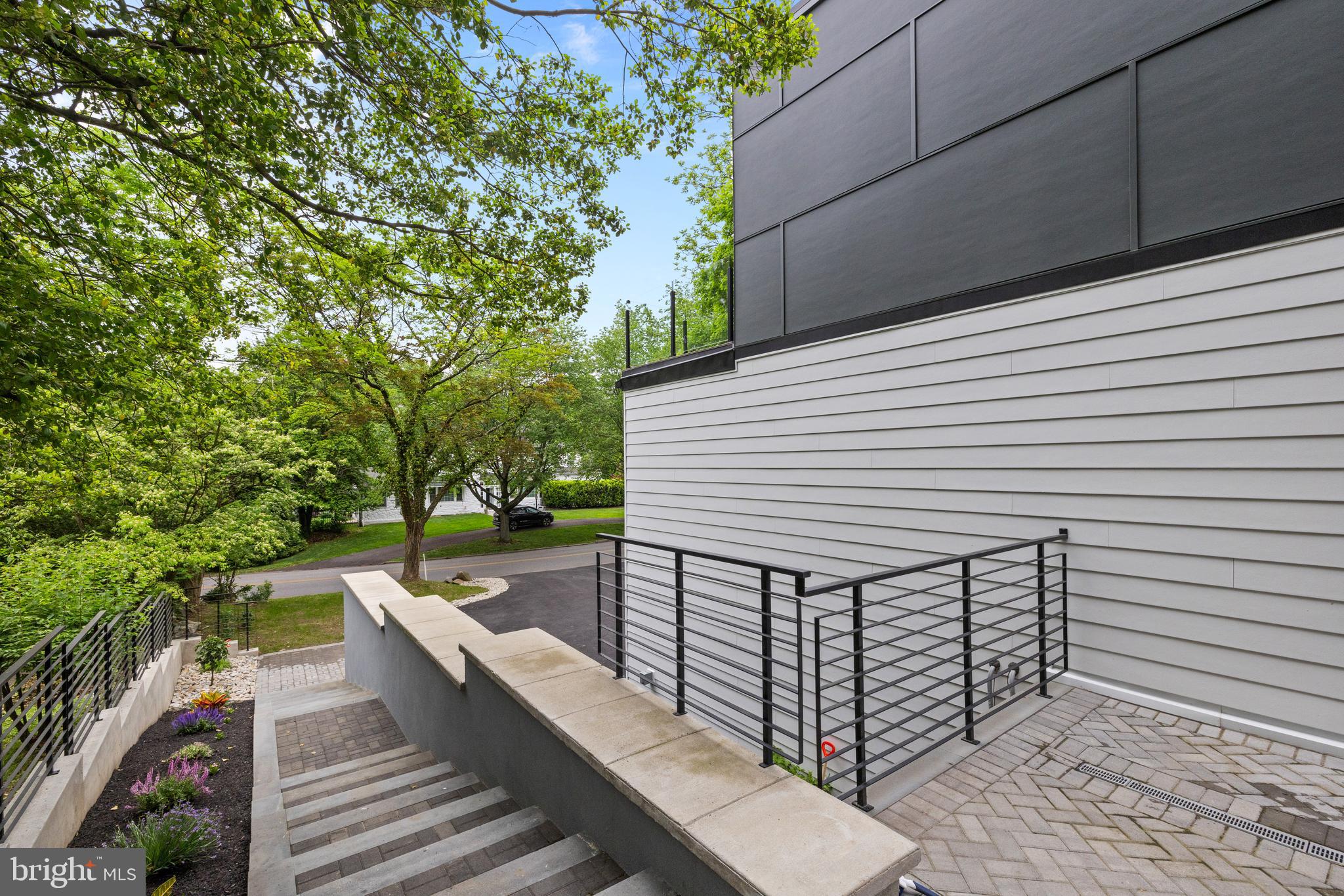 MERION STATION - Residential
