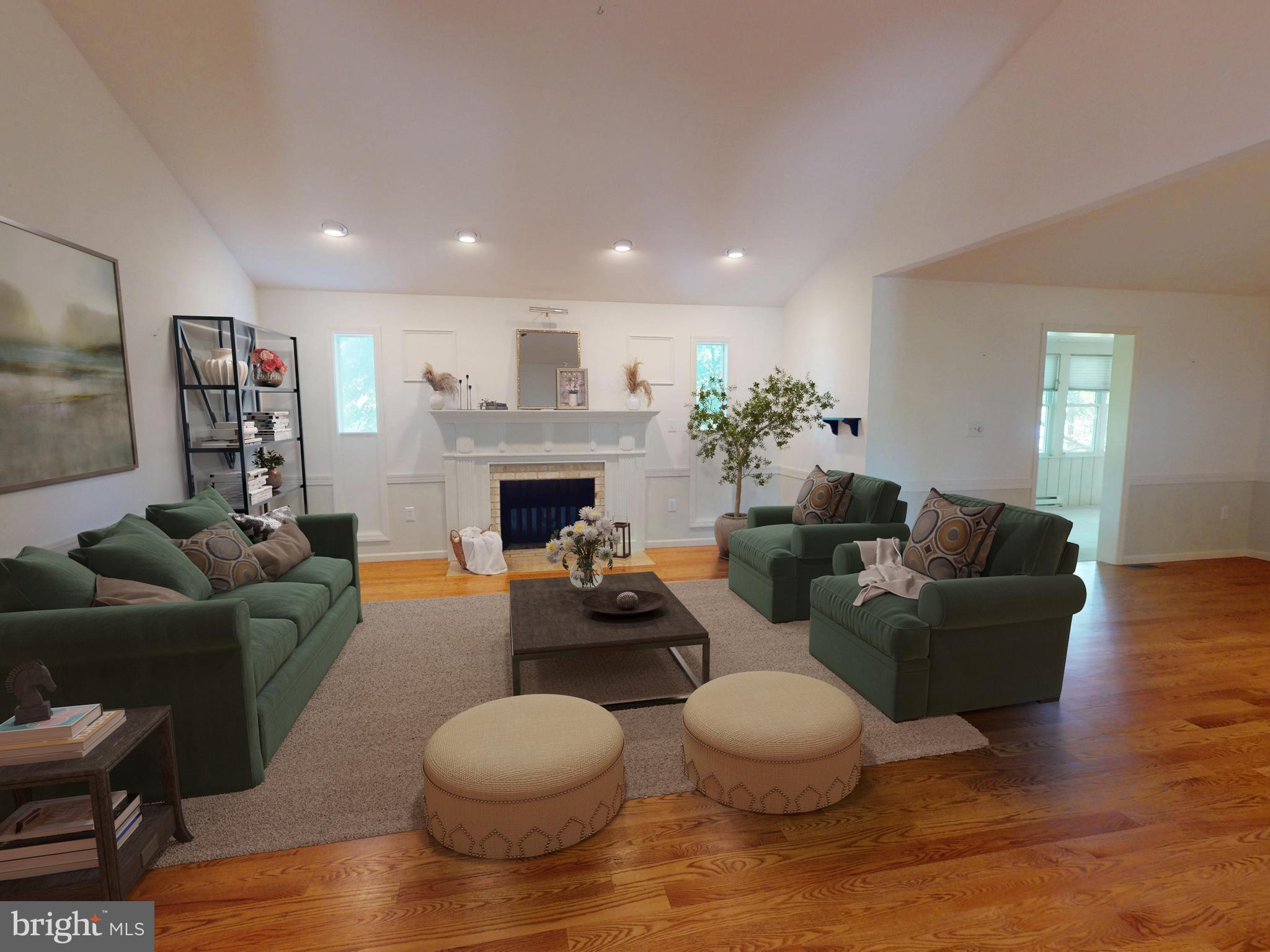 COLONIAL COURT - Residential