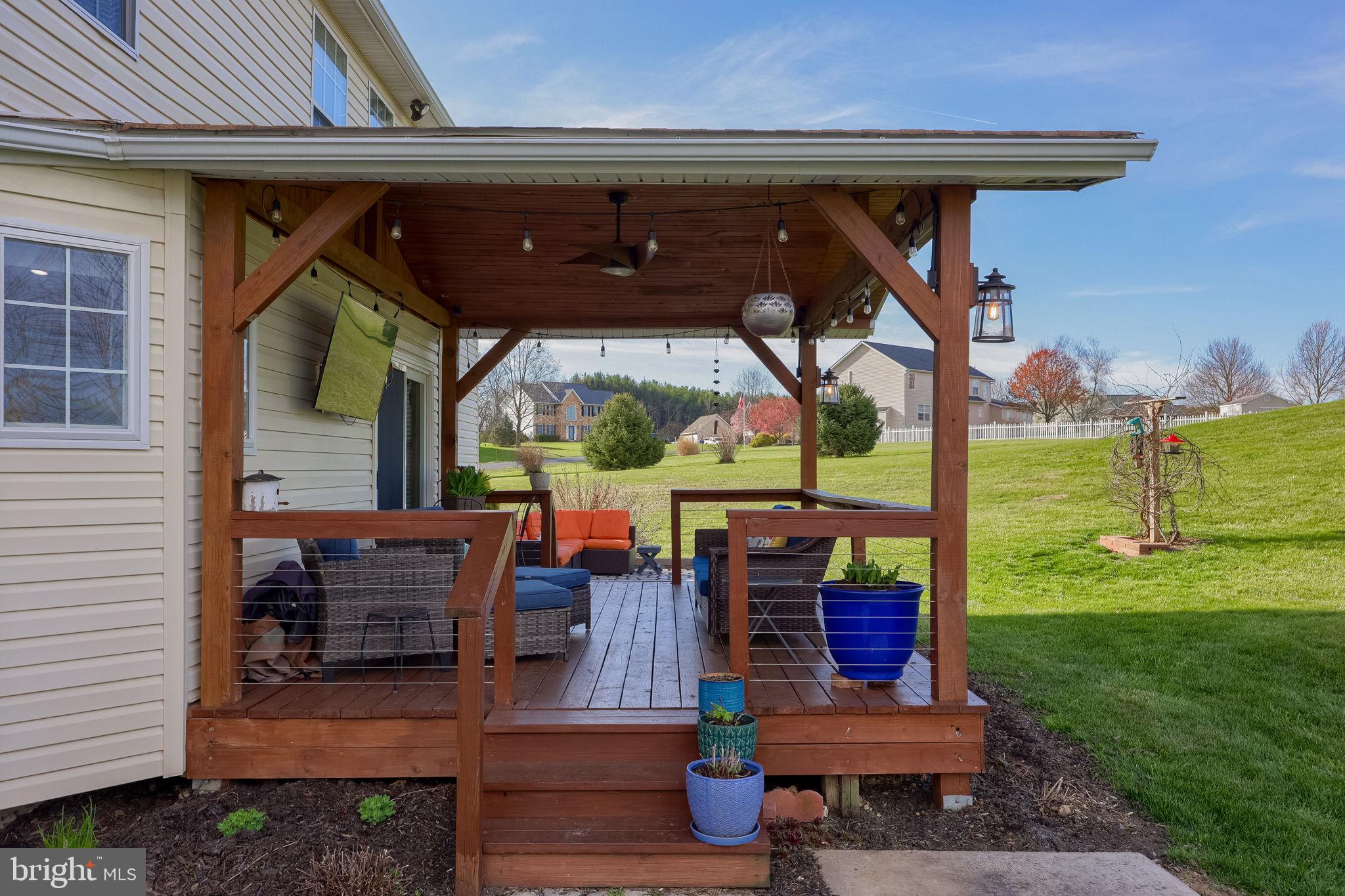 MAYERS SUMMIT - Residential