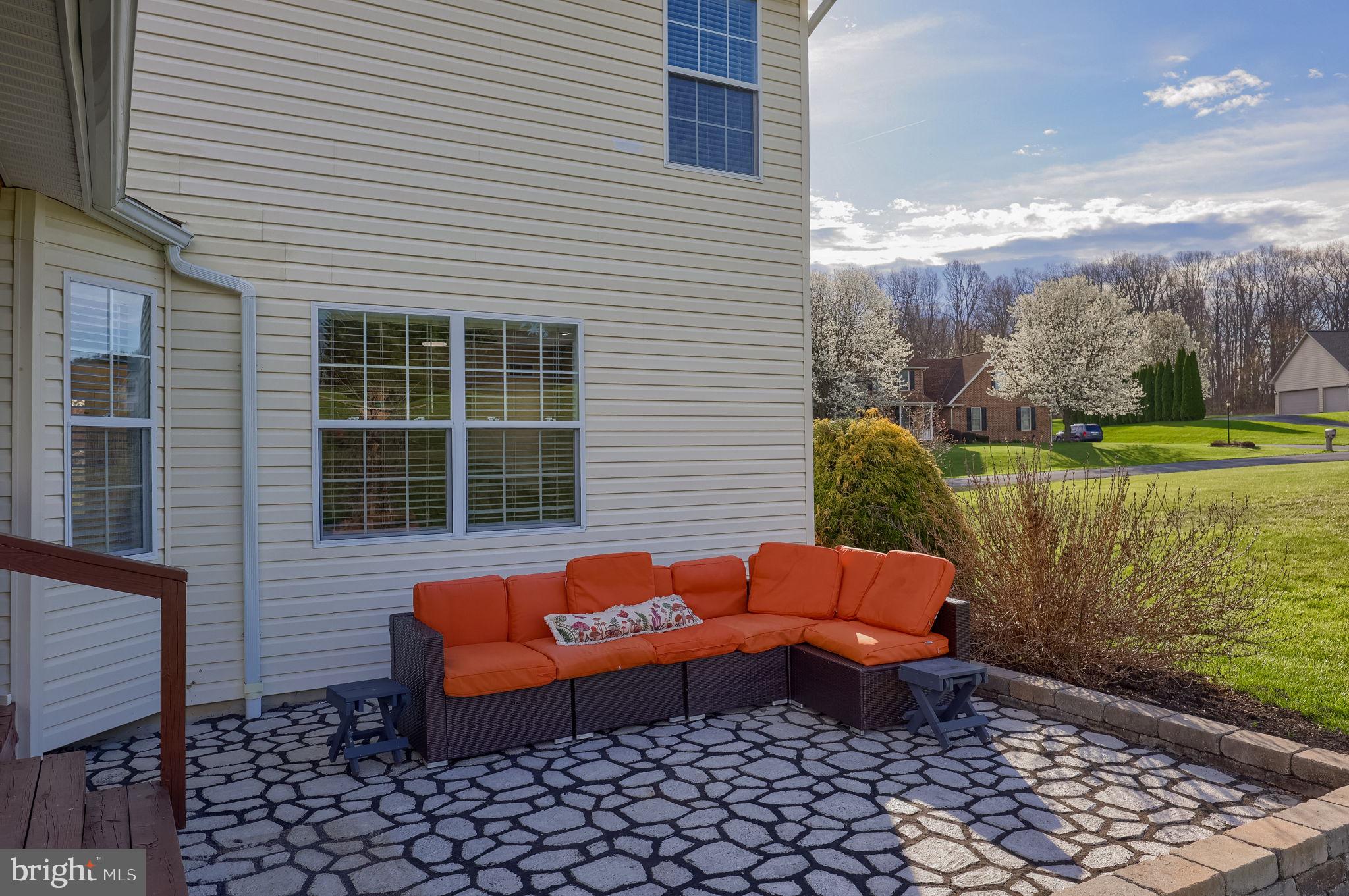 MAYERS SUMMIT - Residential